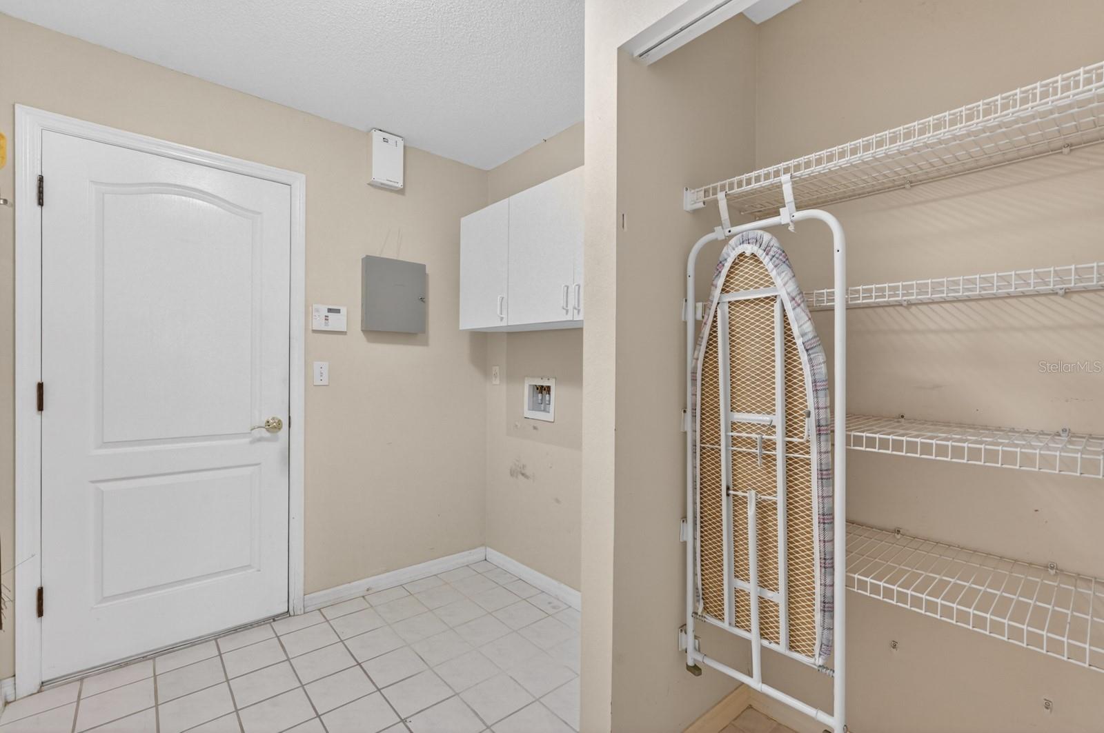 PINE LAKES - Residential