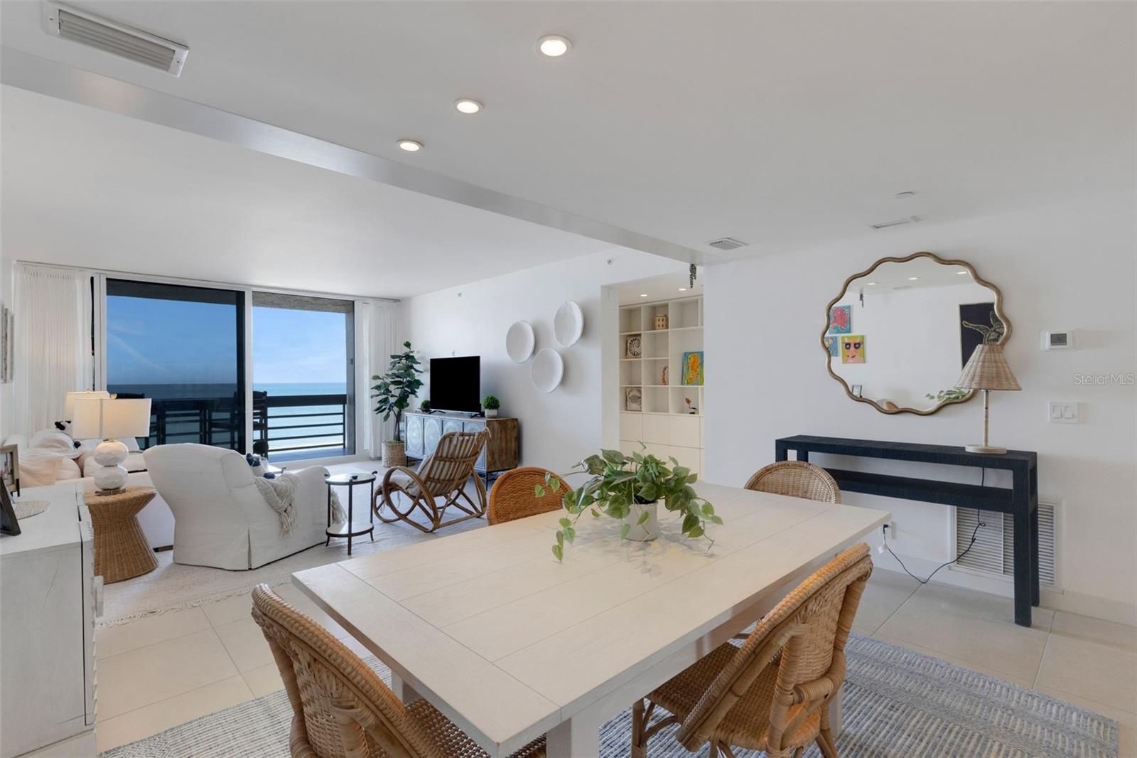 BEACHPLACE III - Residential