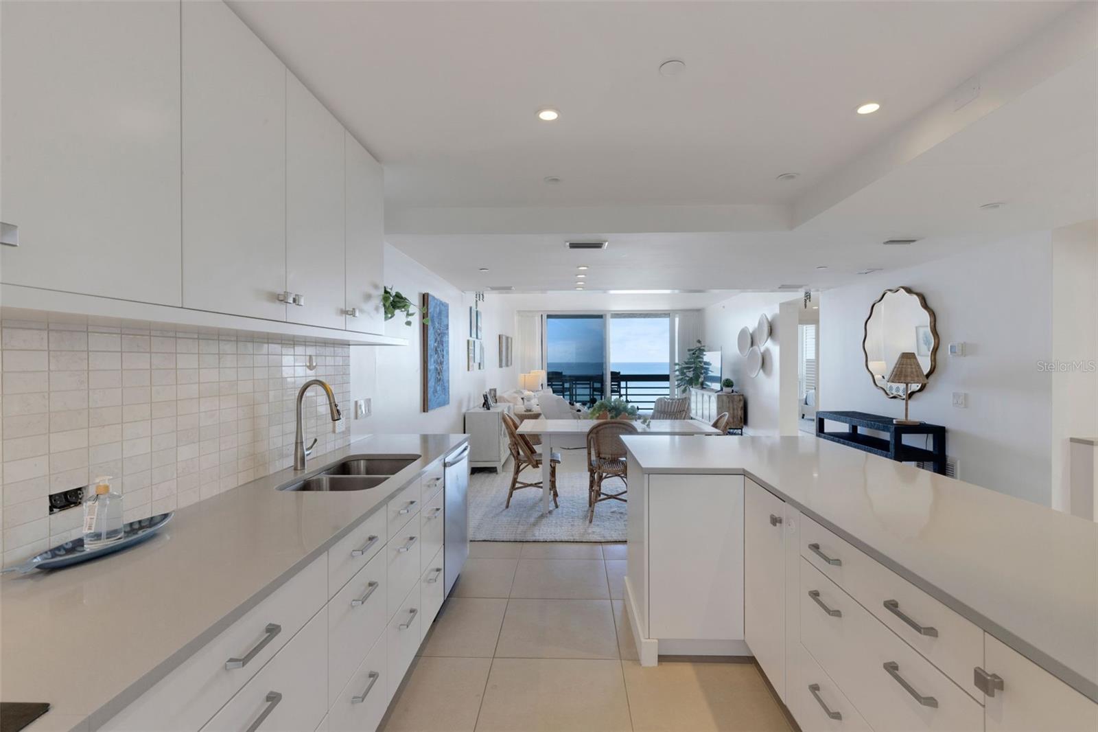 BEACHPLACE III - Residential