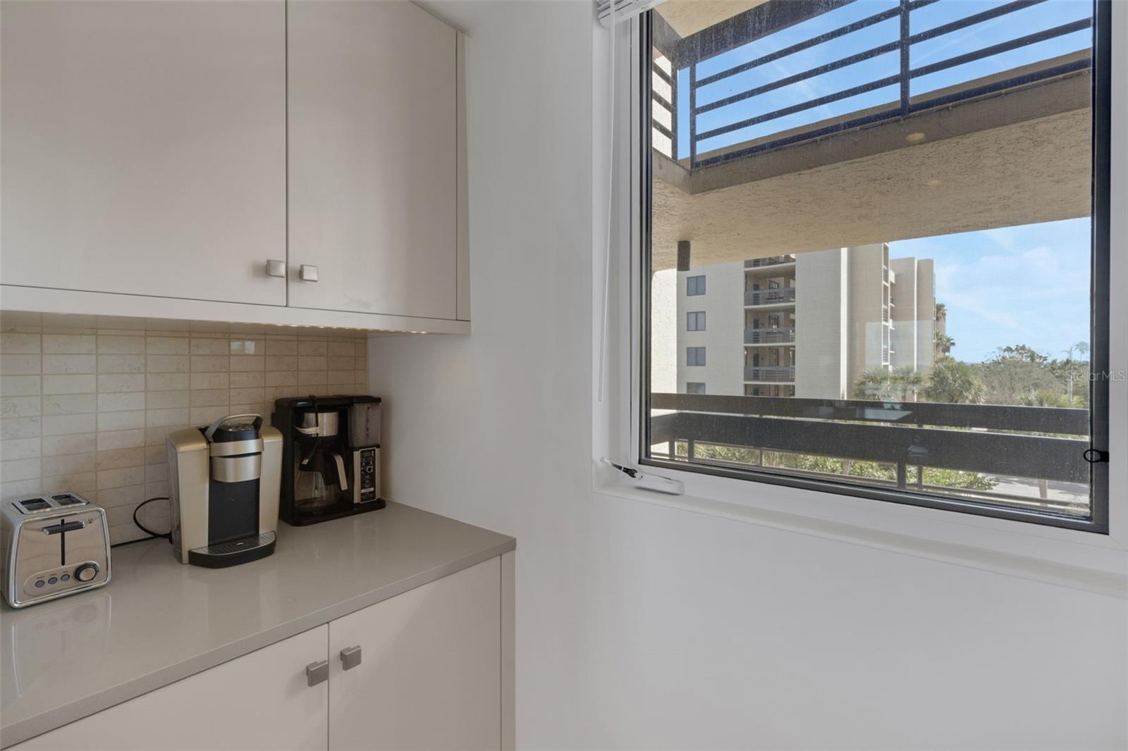 BEACHPLACE III - Residential