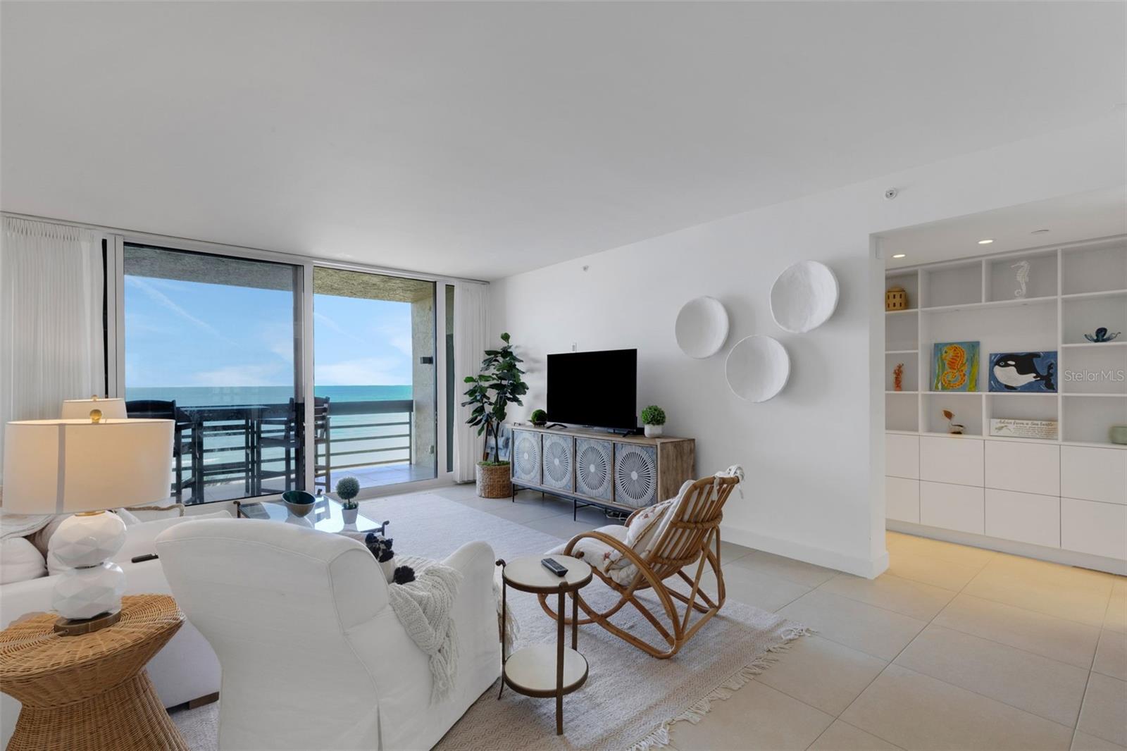 BEACHPLACE III - Residential