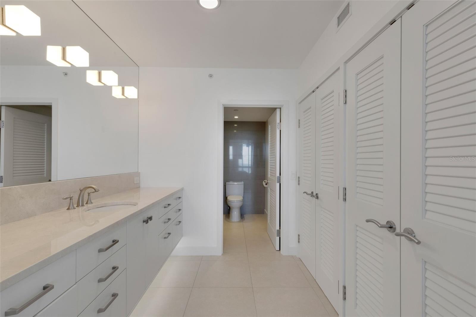 BEACHPLACE III - Residential