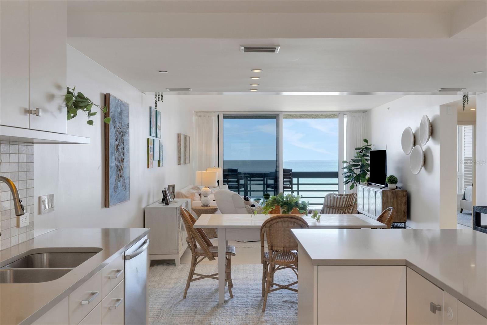 BEACHPLACE III - Residential