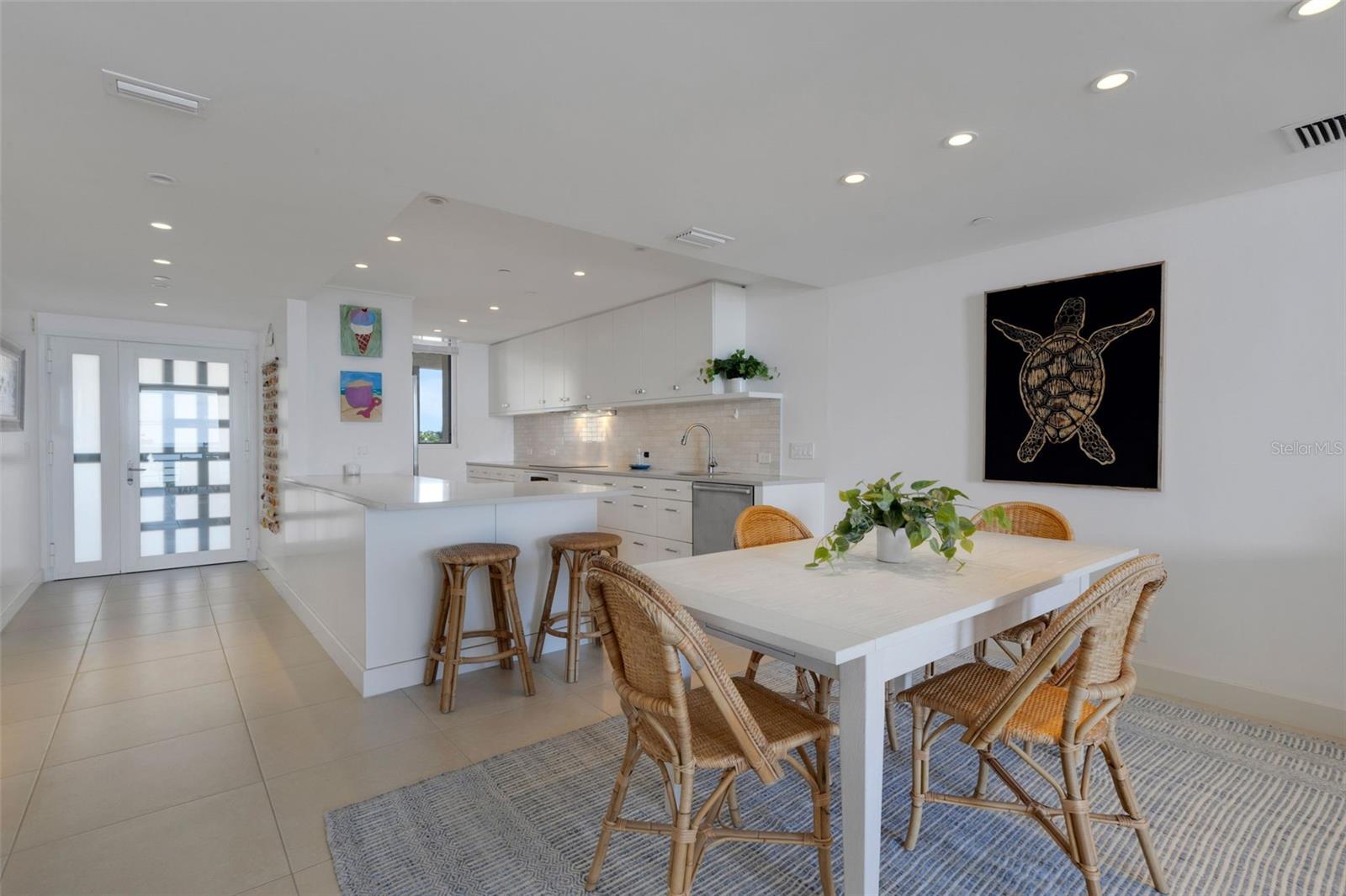 BEACHPLACE III - Residential