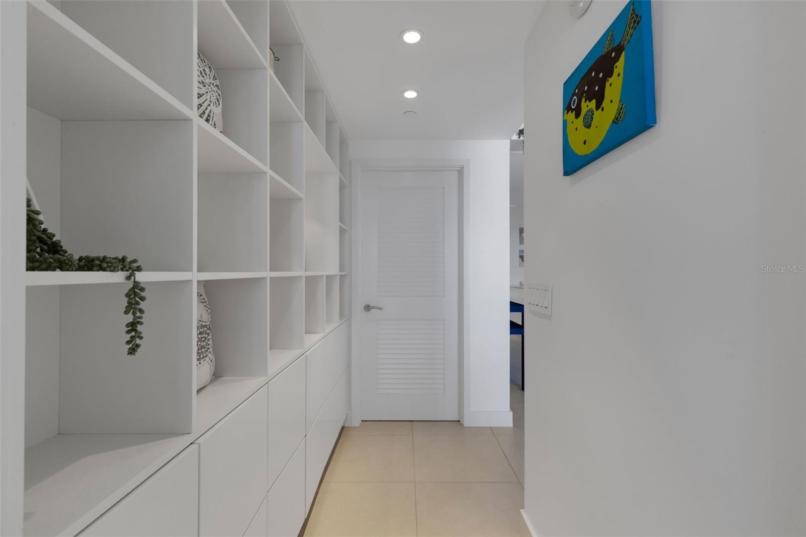 BEACHPLACE III - Residential