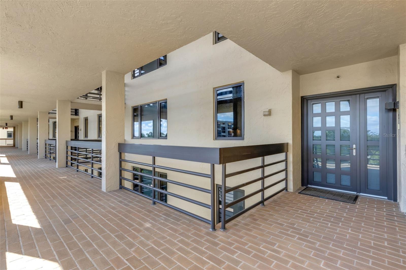 BEACHPLACE III - Residential