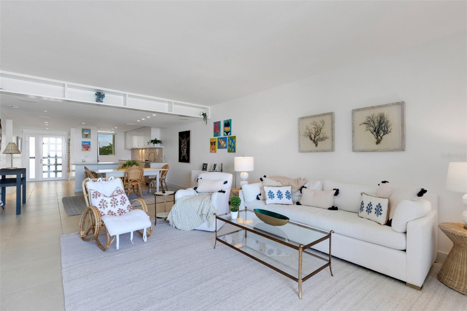 BEACHPLACE III - Residential