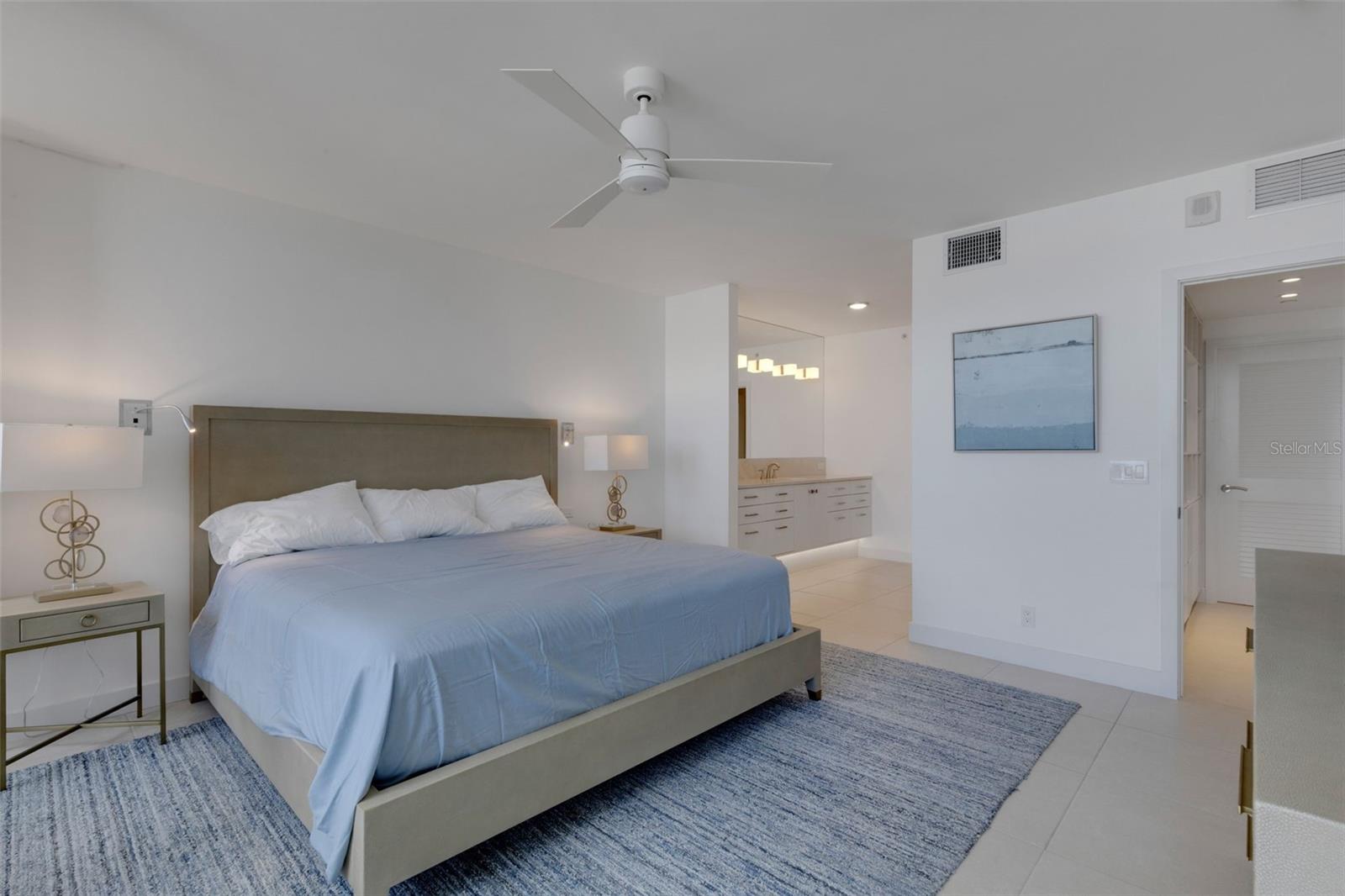 BEACHPLACE III - Residential