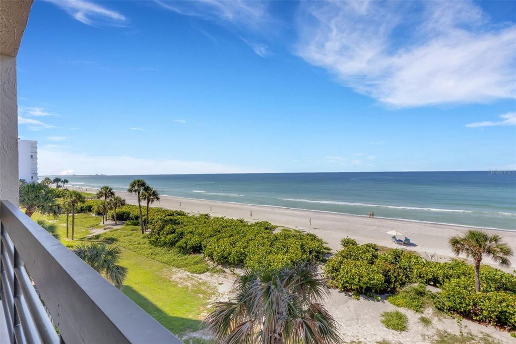 Photo of 1055 Gulf Of Mexico Drive #305, Longboat Key, FL 34228 (MLS # A4660339)