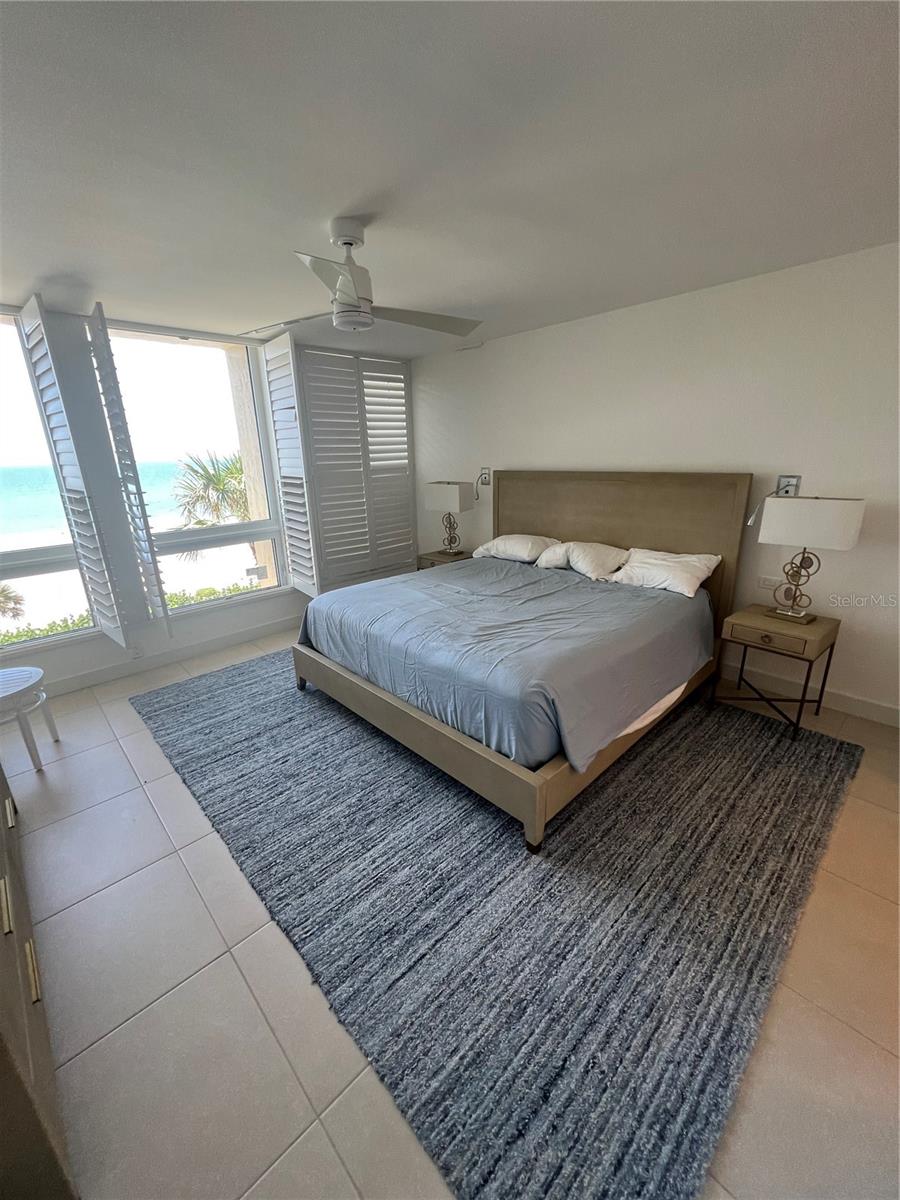 1055 GULF OF MEXICO DRIVE 305