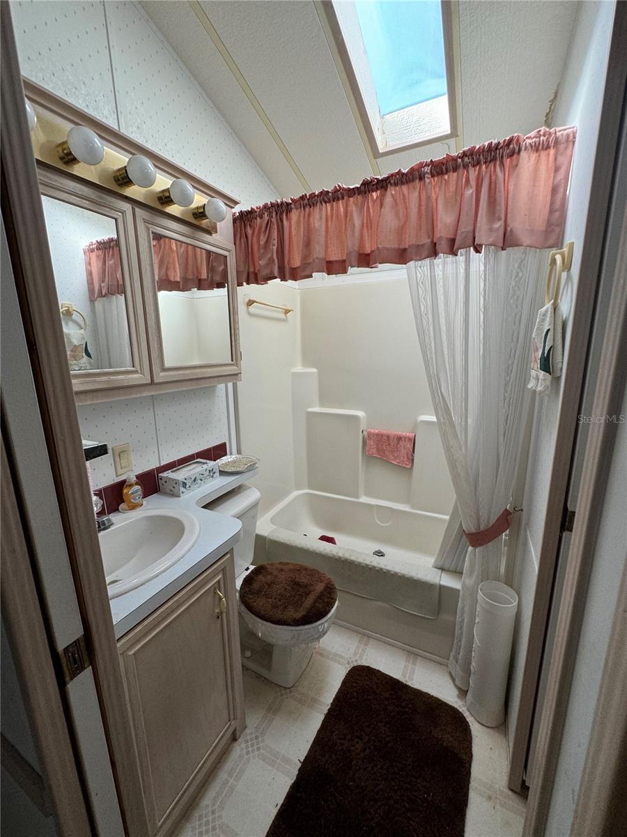 CAMPERS HOLIDAY - Residential