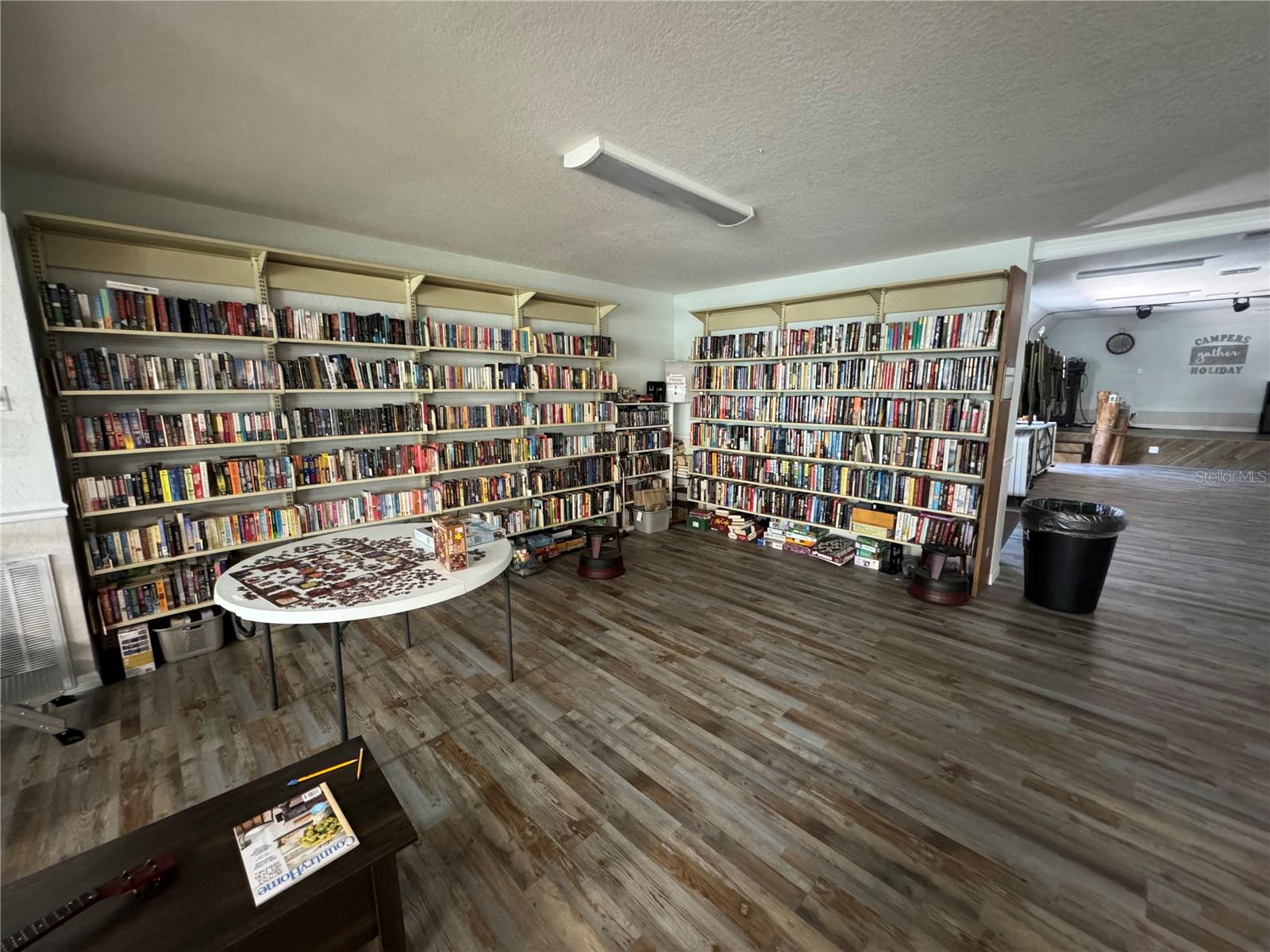 CAMPERS HOLIDAY - Residential