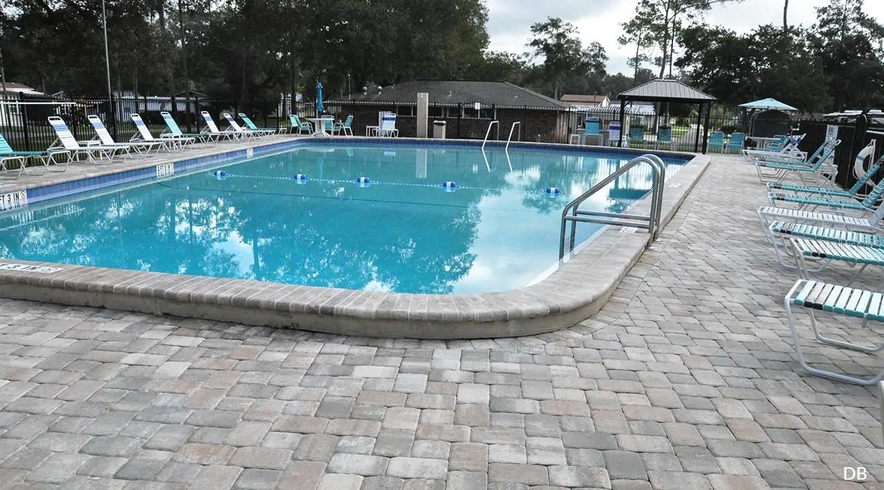 CAMPERS HOLIDAY - Residential