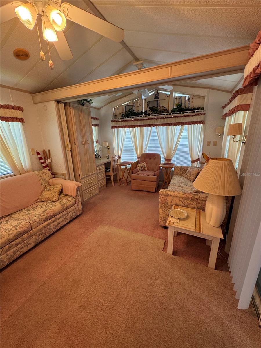 CAMPERS HOLIDAY - Residential