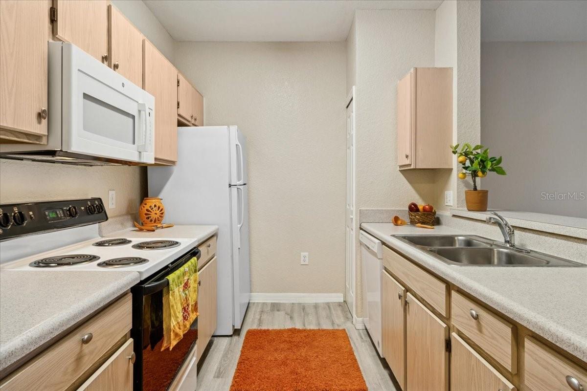 CYPRESS FAIRWAY CONDOMINIUM - Residential