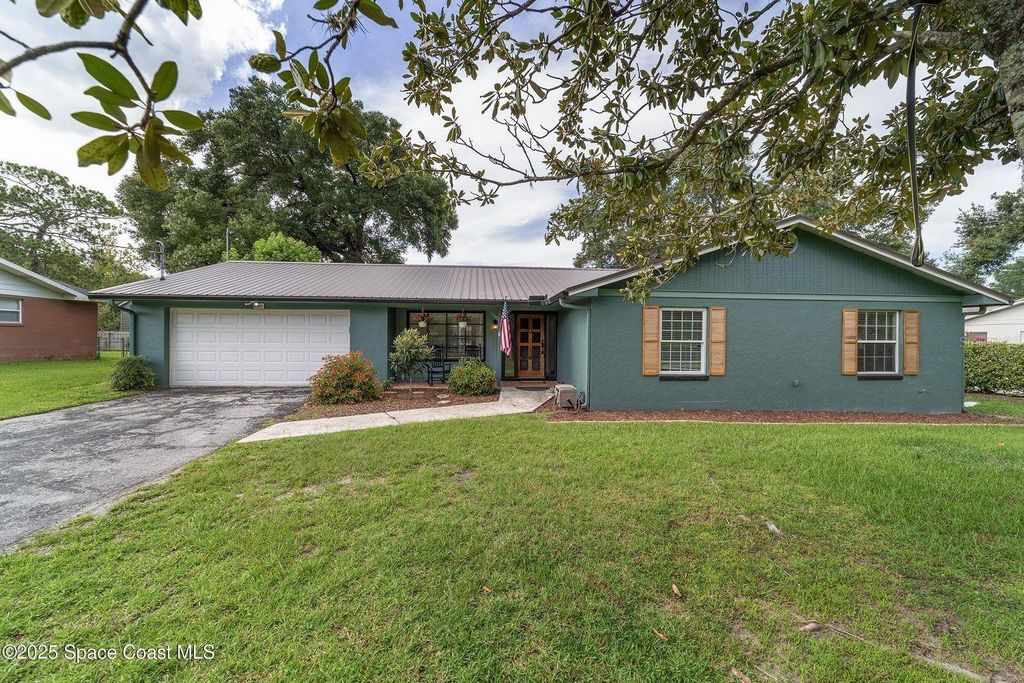 Photo of 4015 SE 15th Street, Ocala, FL 34471 (MLS # OM706468)