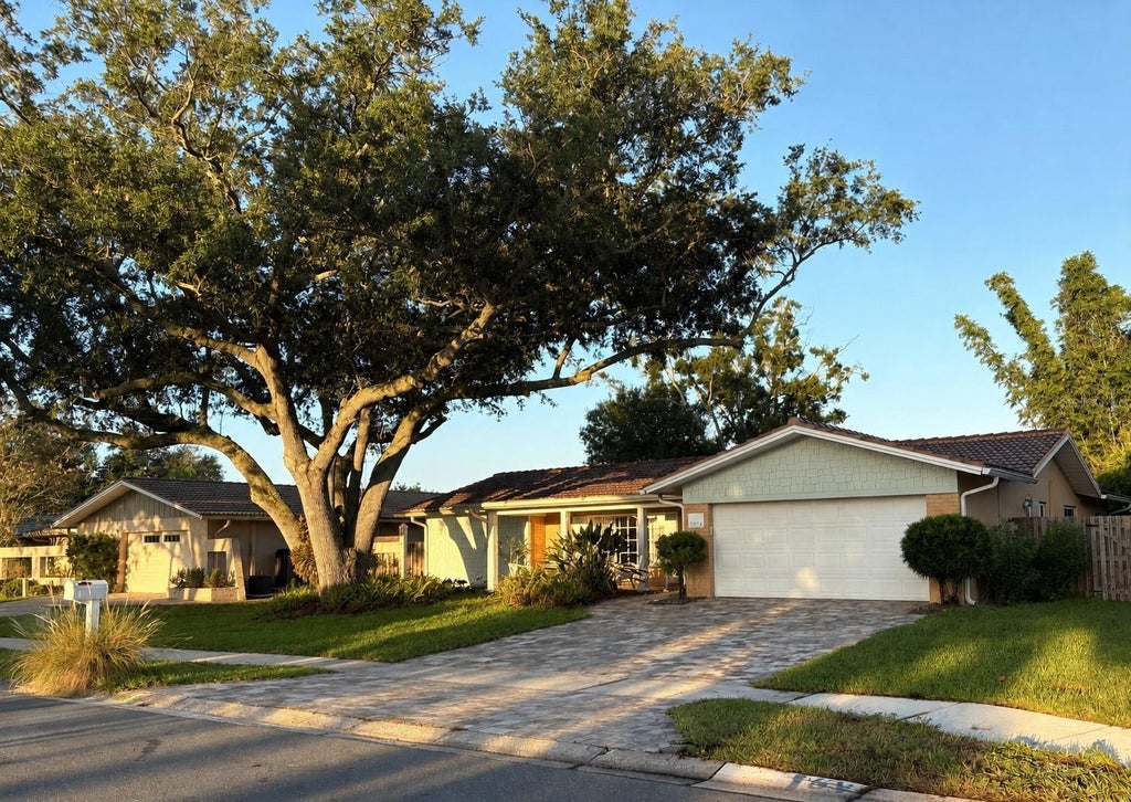 Photo of 1874 Wateroak Drive W, Clearwater, FL 33764 (MLS # TB8537735)