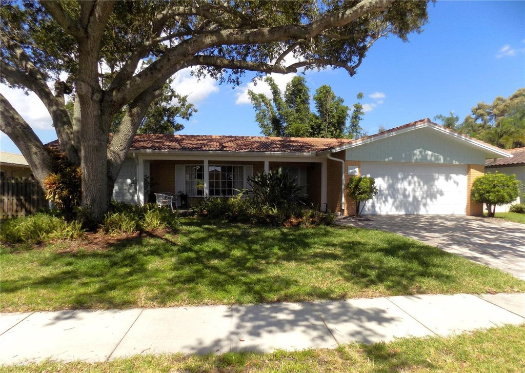 Photo of 1874 Wateroak Drive W, Clearwater, FL 33764 (MLS # TB8537735)