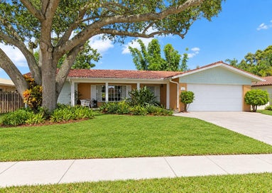 1874 WATEROAK DRIVE W CLEARWATER FL 33764
