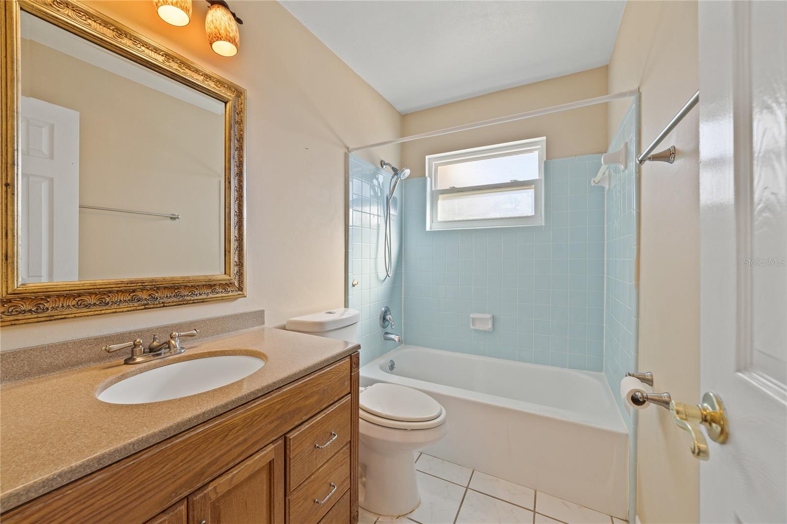 LAKE SEARCY SHORES - Residential