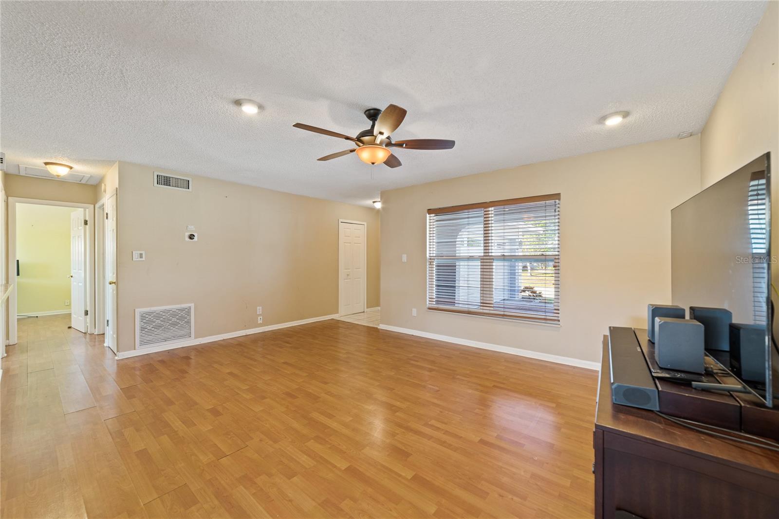 LAKE SEARCY SHORES - Residential