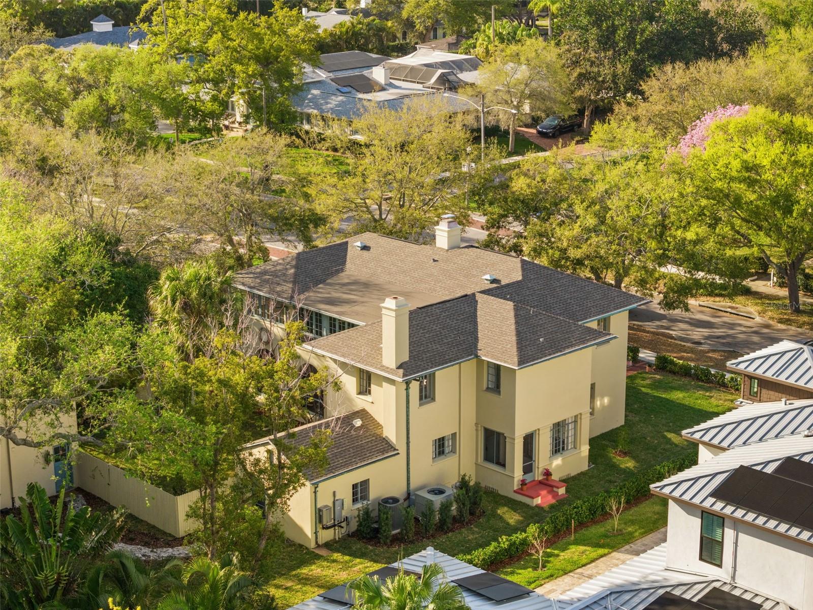 HARBOR OAKS - Residential