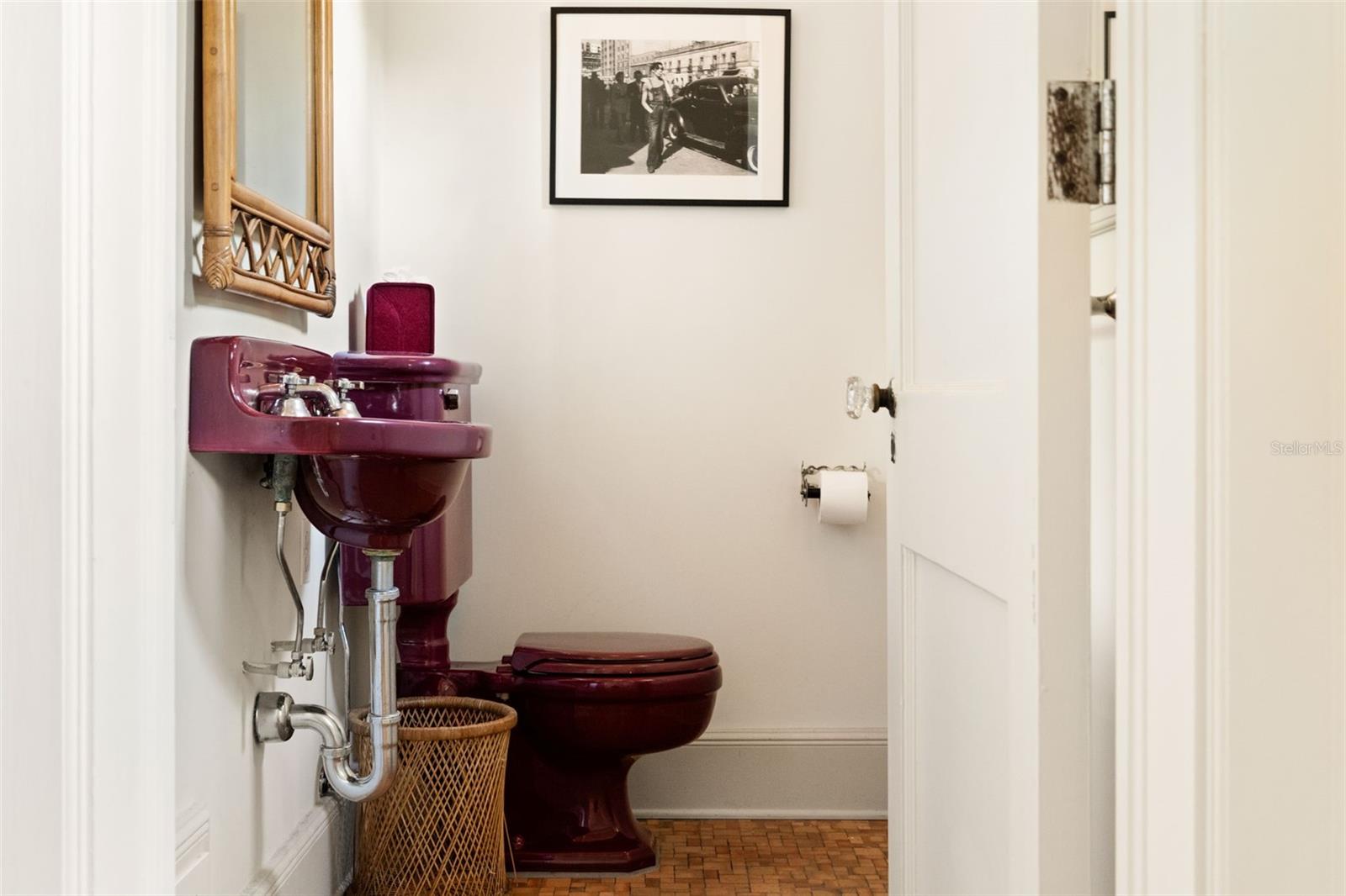 HARBOR OAKS - Residential