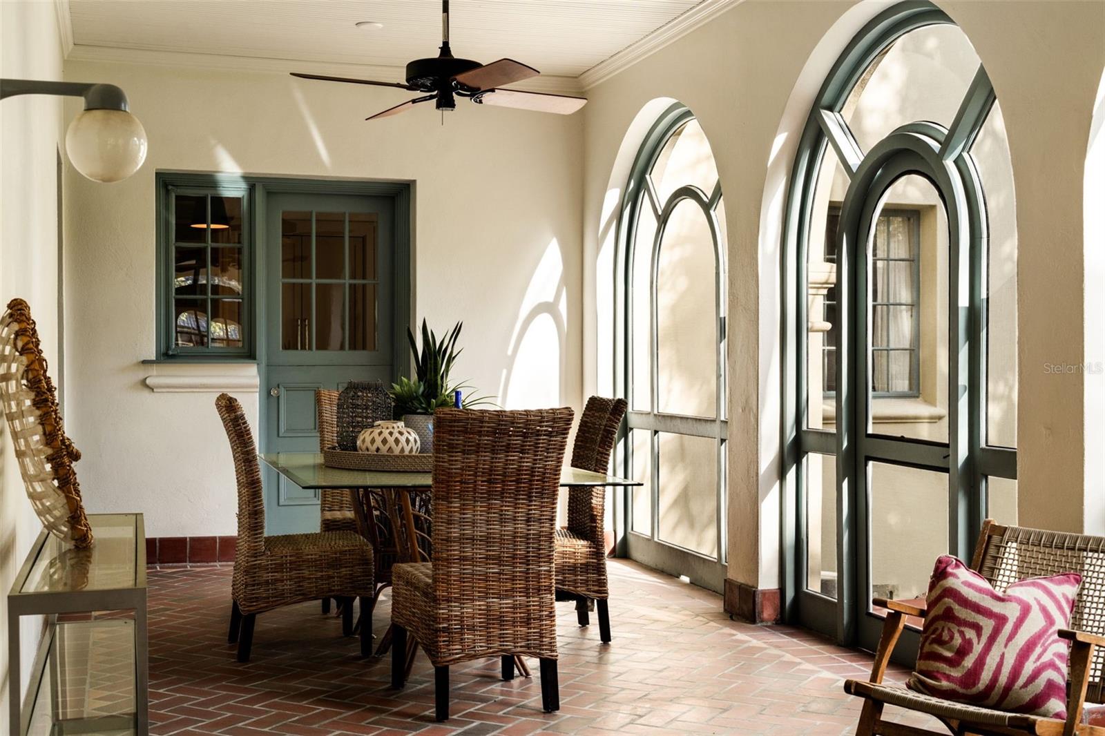 HARBOR OAKS - Residential