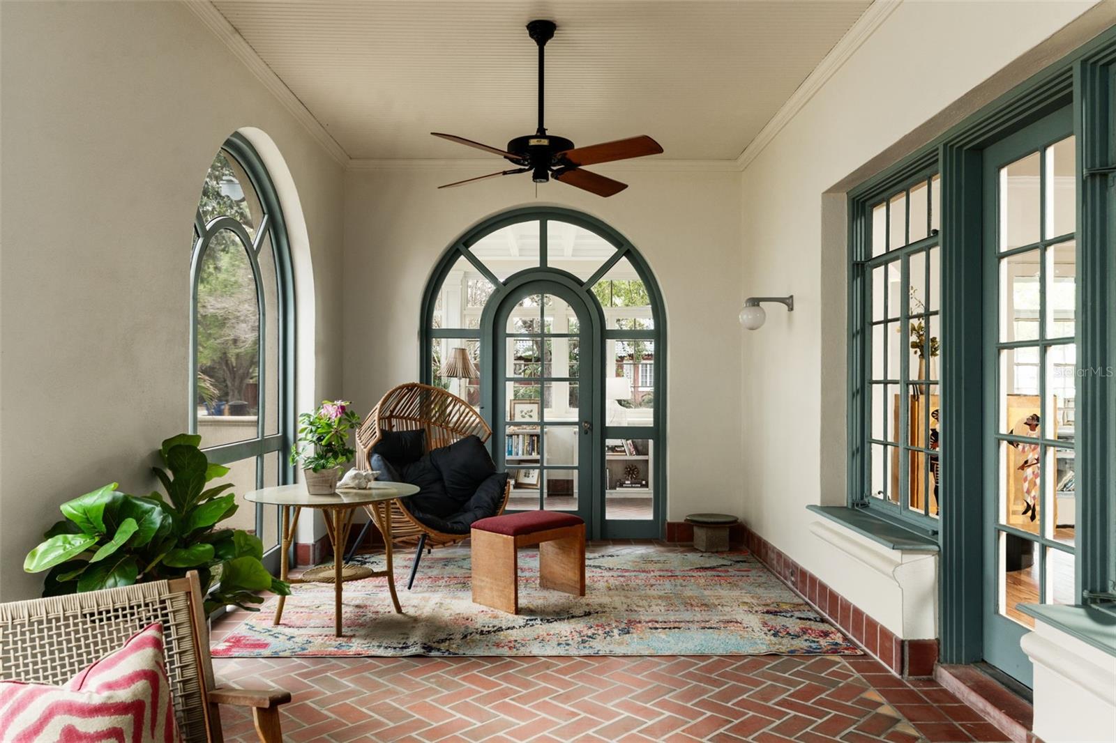 HARBOR OAKS - Residential