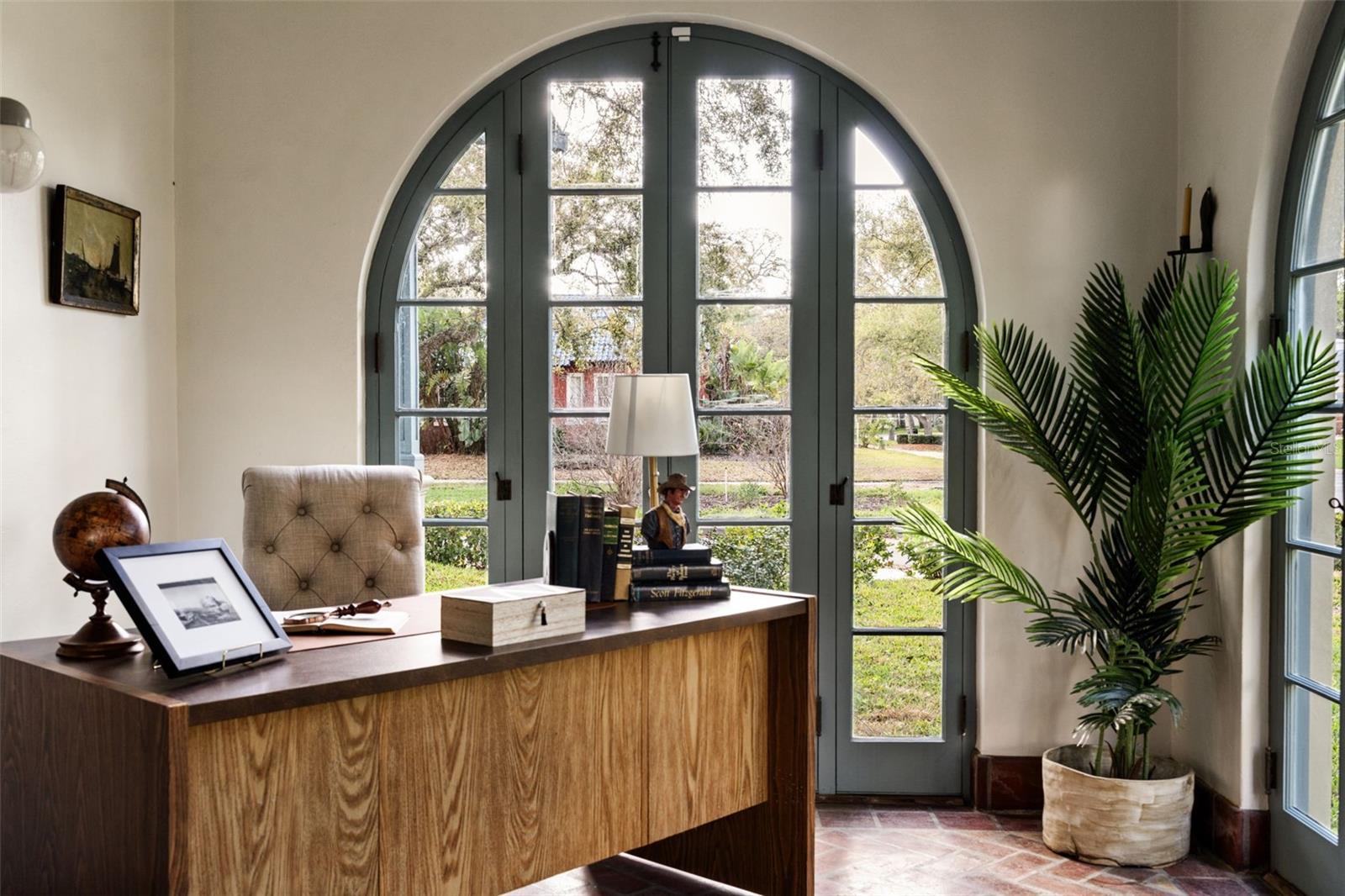 HARBOR OAKS - Residential