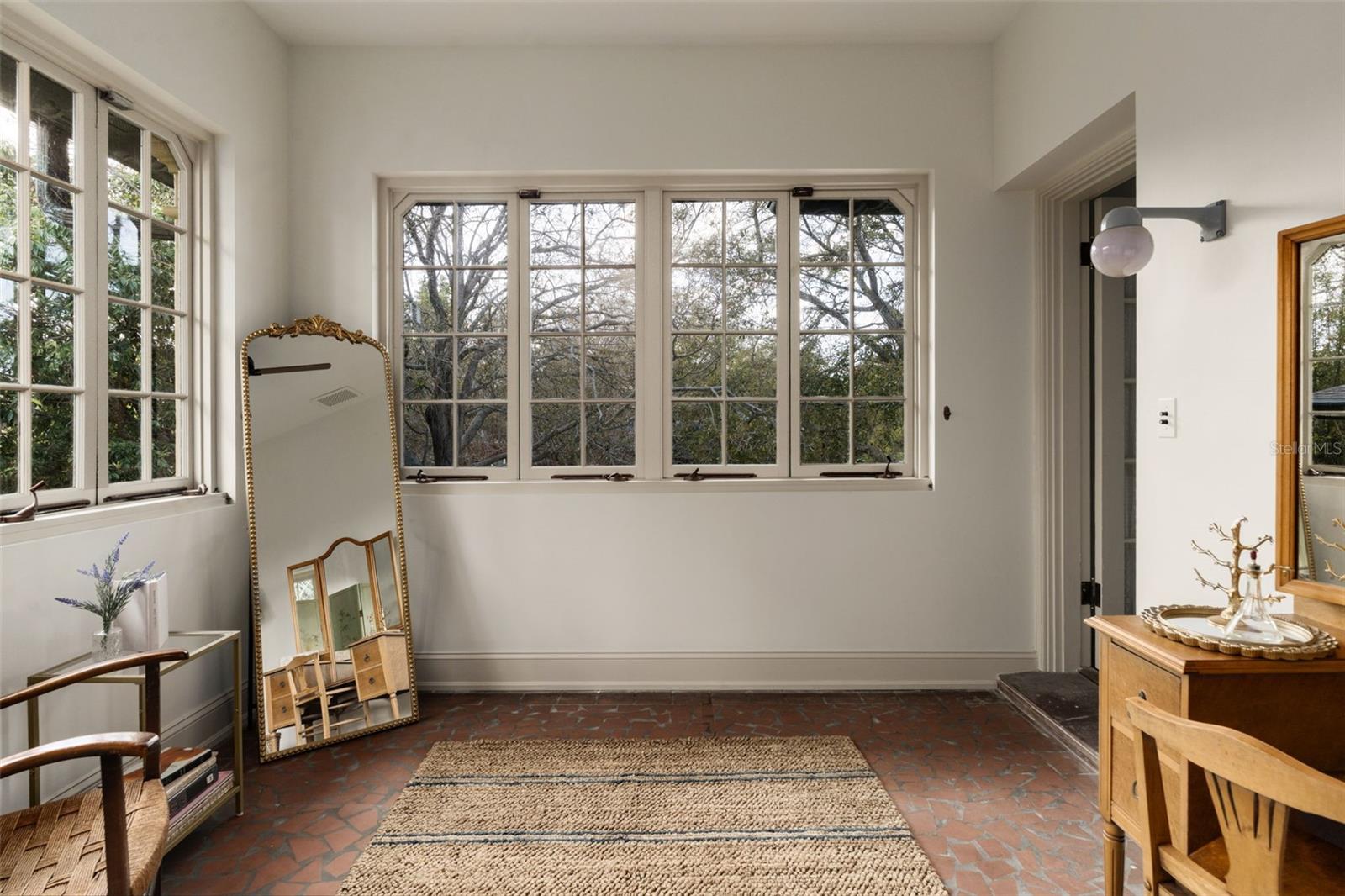 HARBOR OAKS - Residential