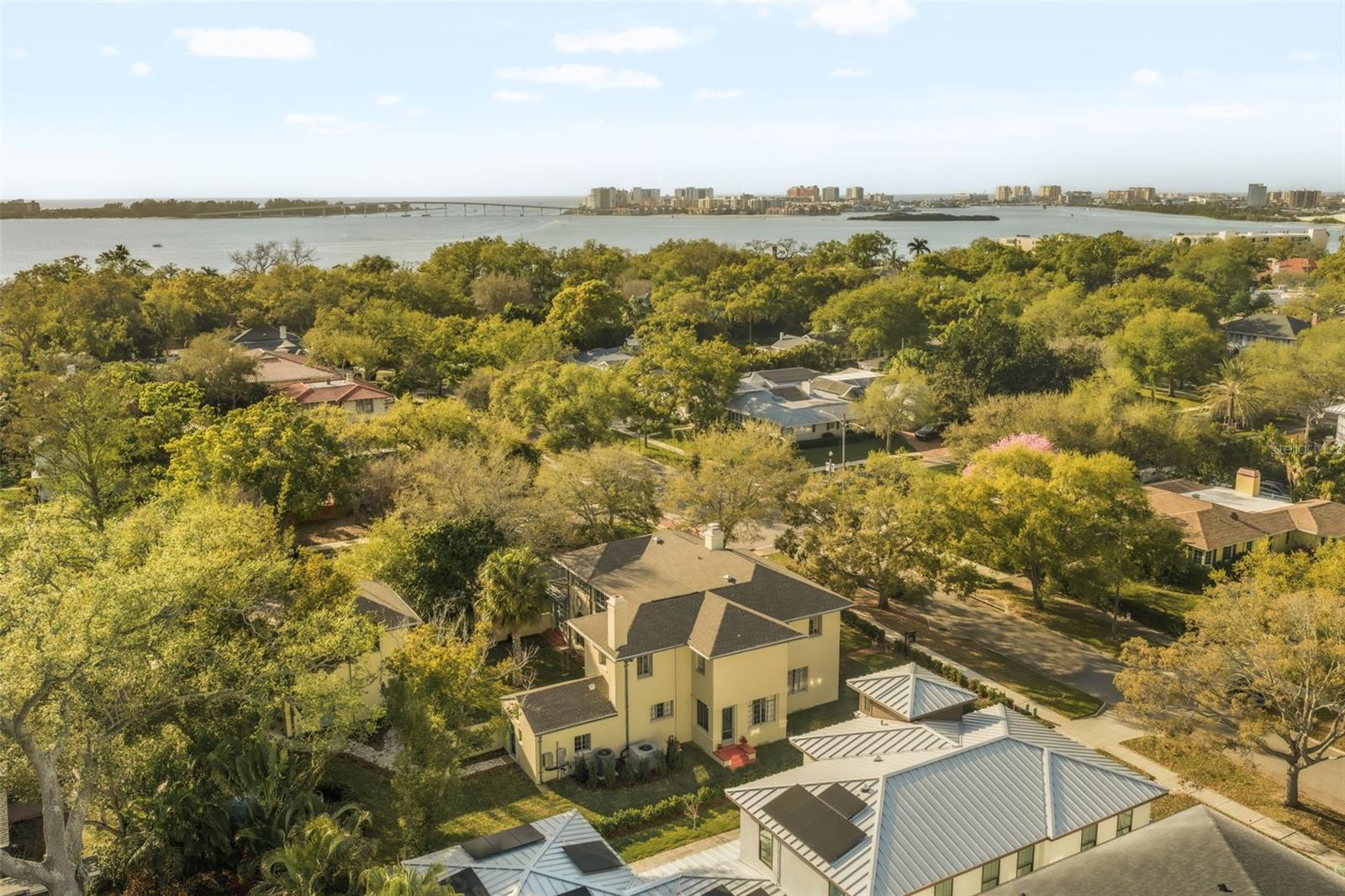 HARBOR OAKS - Residential