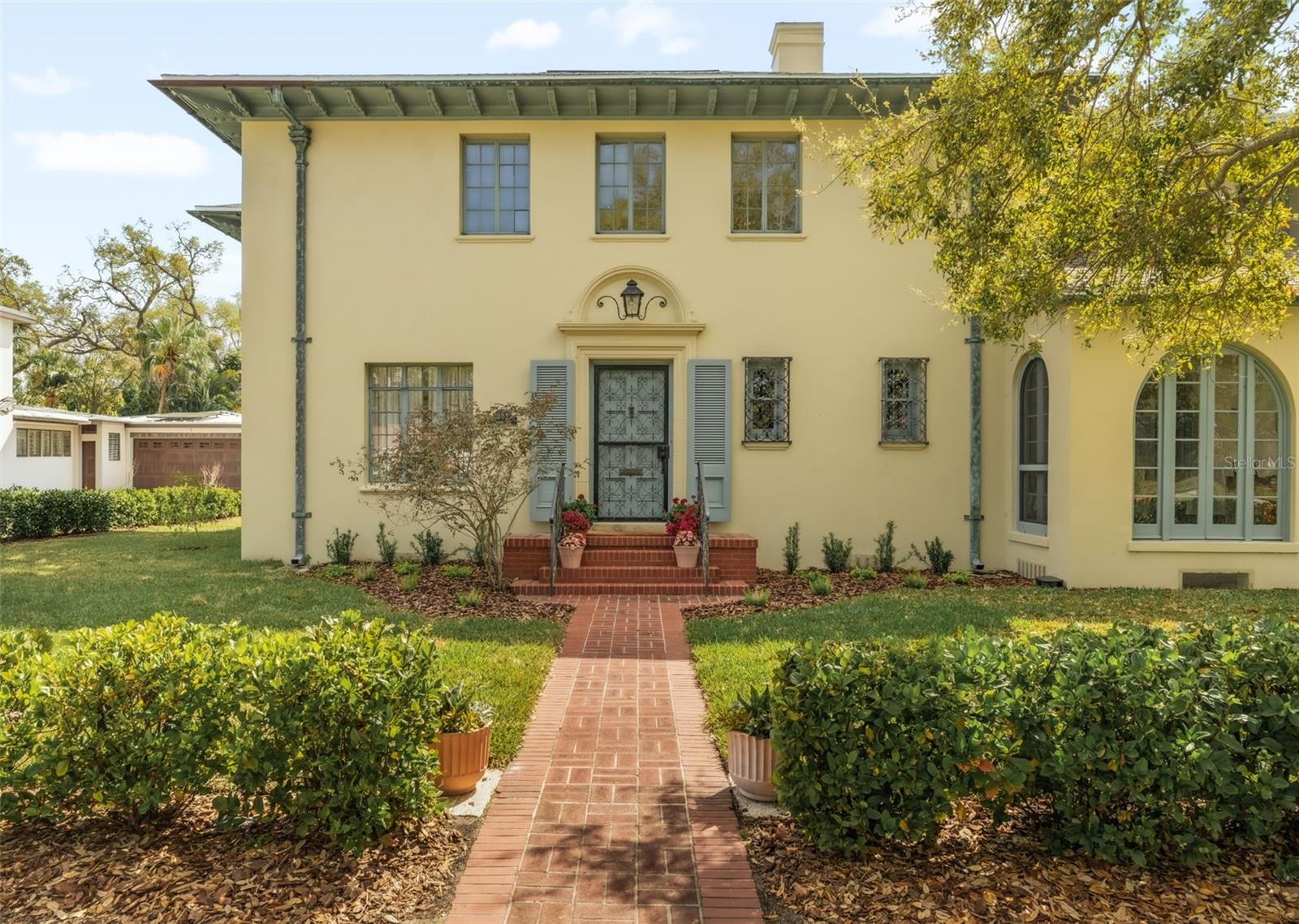 HARBOR OAKS - Residential