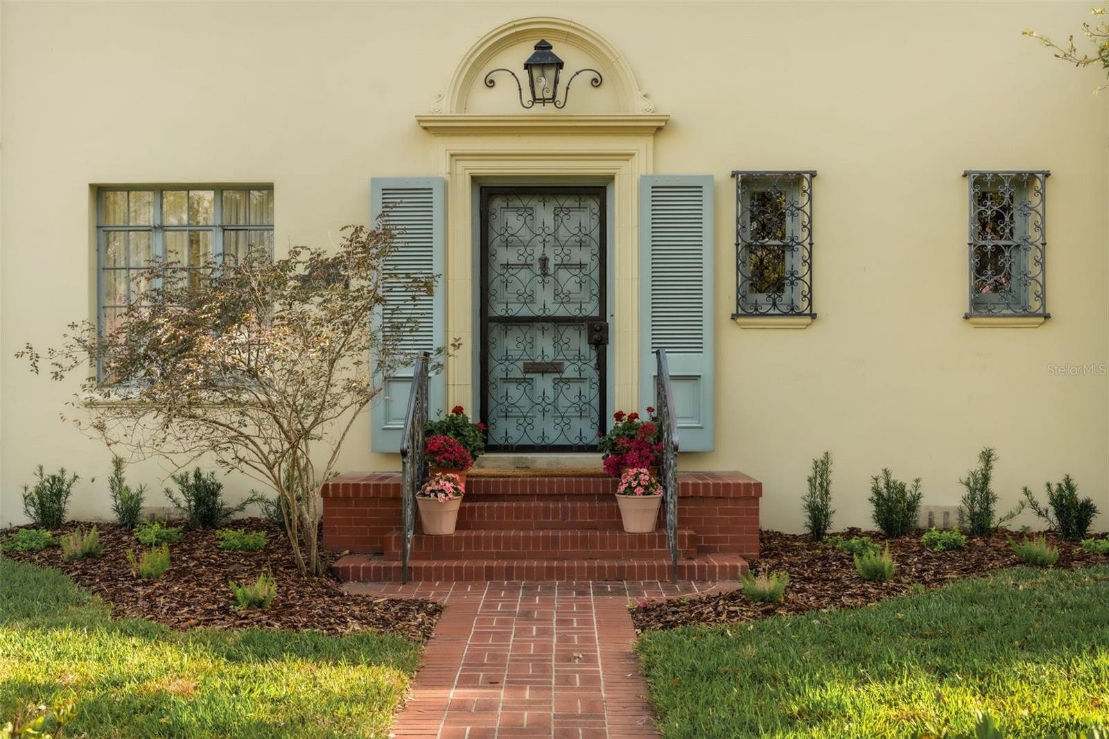 HARBOR OAKS - Residential