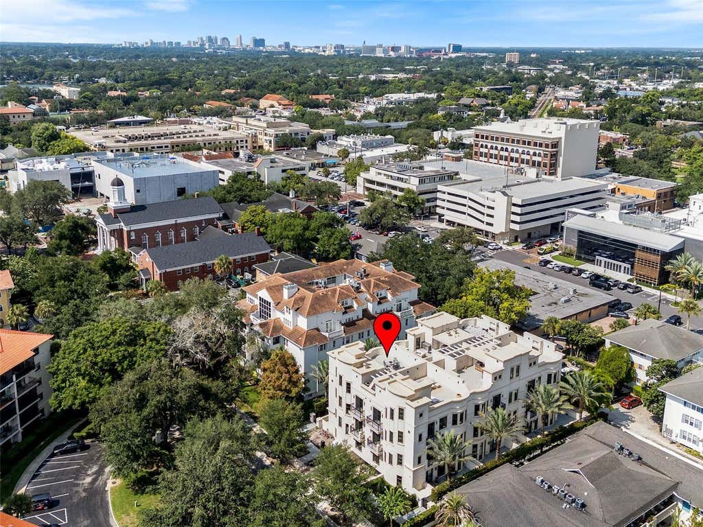 Photo of 125 S Interlachen Avenue #1, Winter Park, FL 32789 (MLS # O6428952)