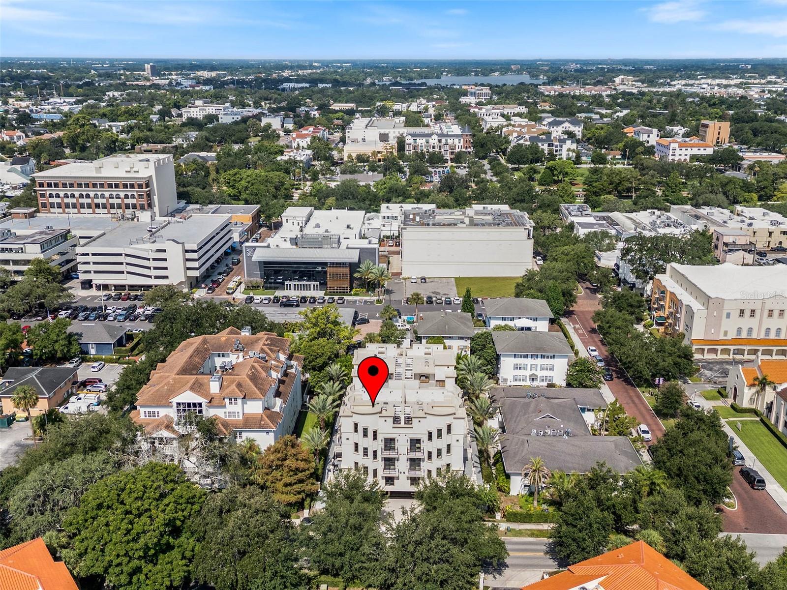 125 S INTERLACHEN AVENUE 1