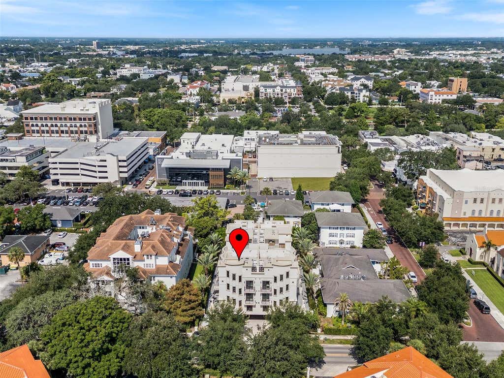 Photo of 125 S Interlachen Avenue #1, Winter Park, FL 32789 (MLS # O6428952)
