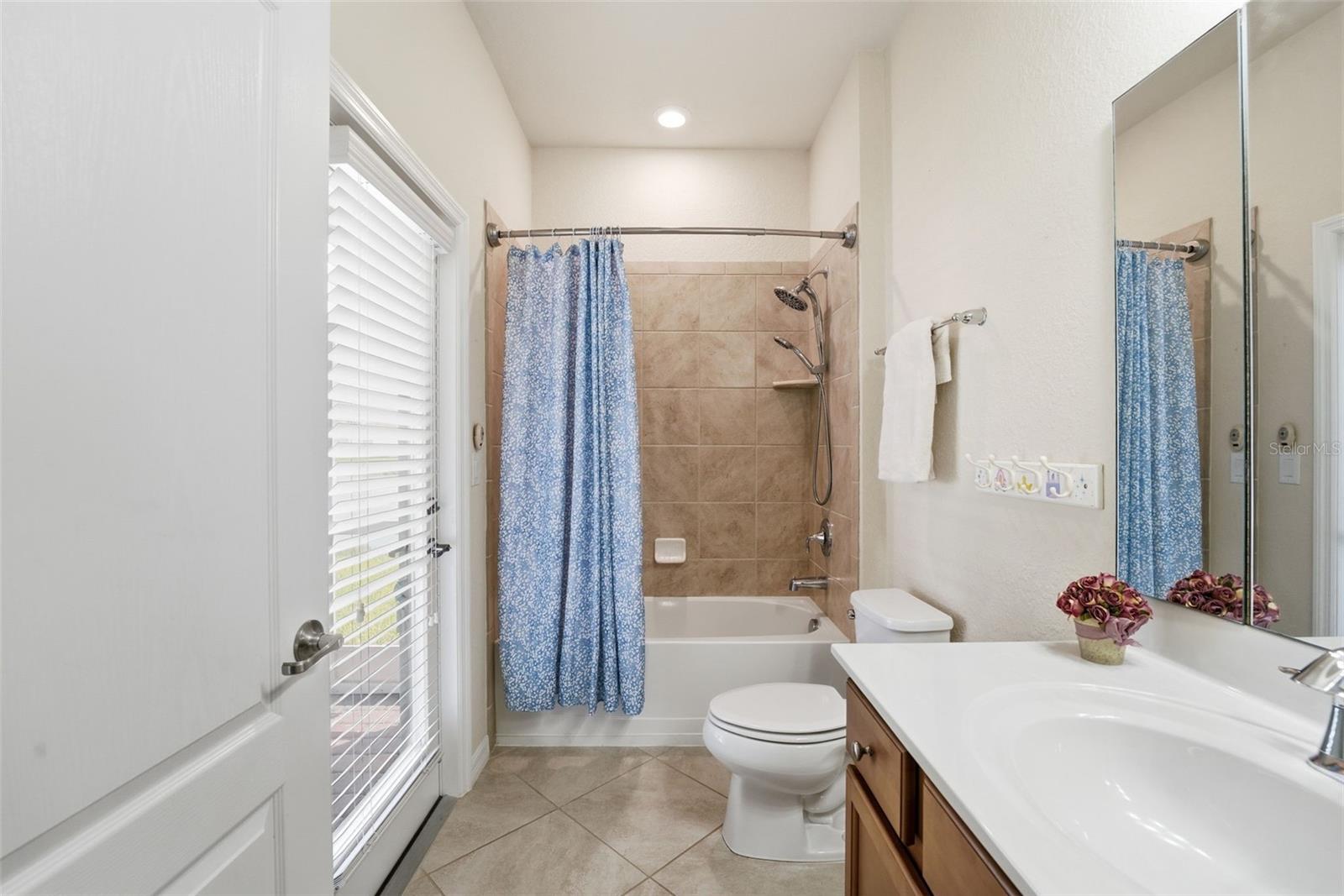 VILLAS AT CHARLESTON PARK PH 02 - Residential