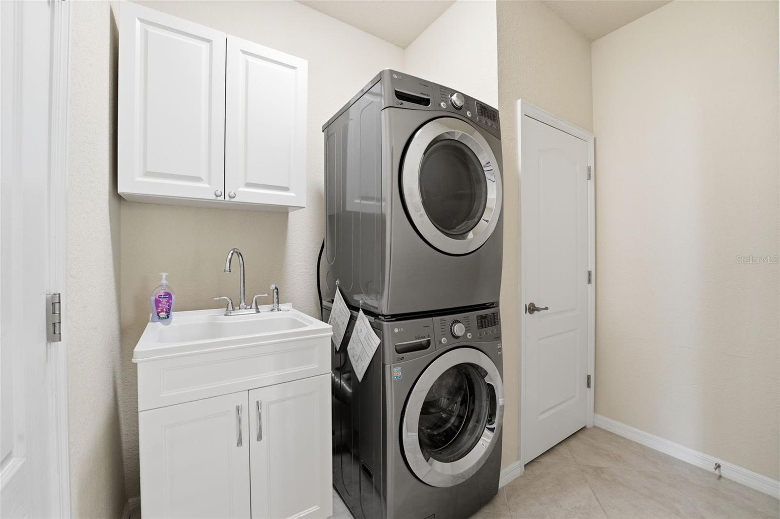 VILLAS AT CHARLESTON PARK PH 02 - Residential