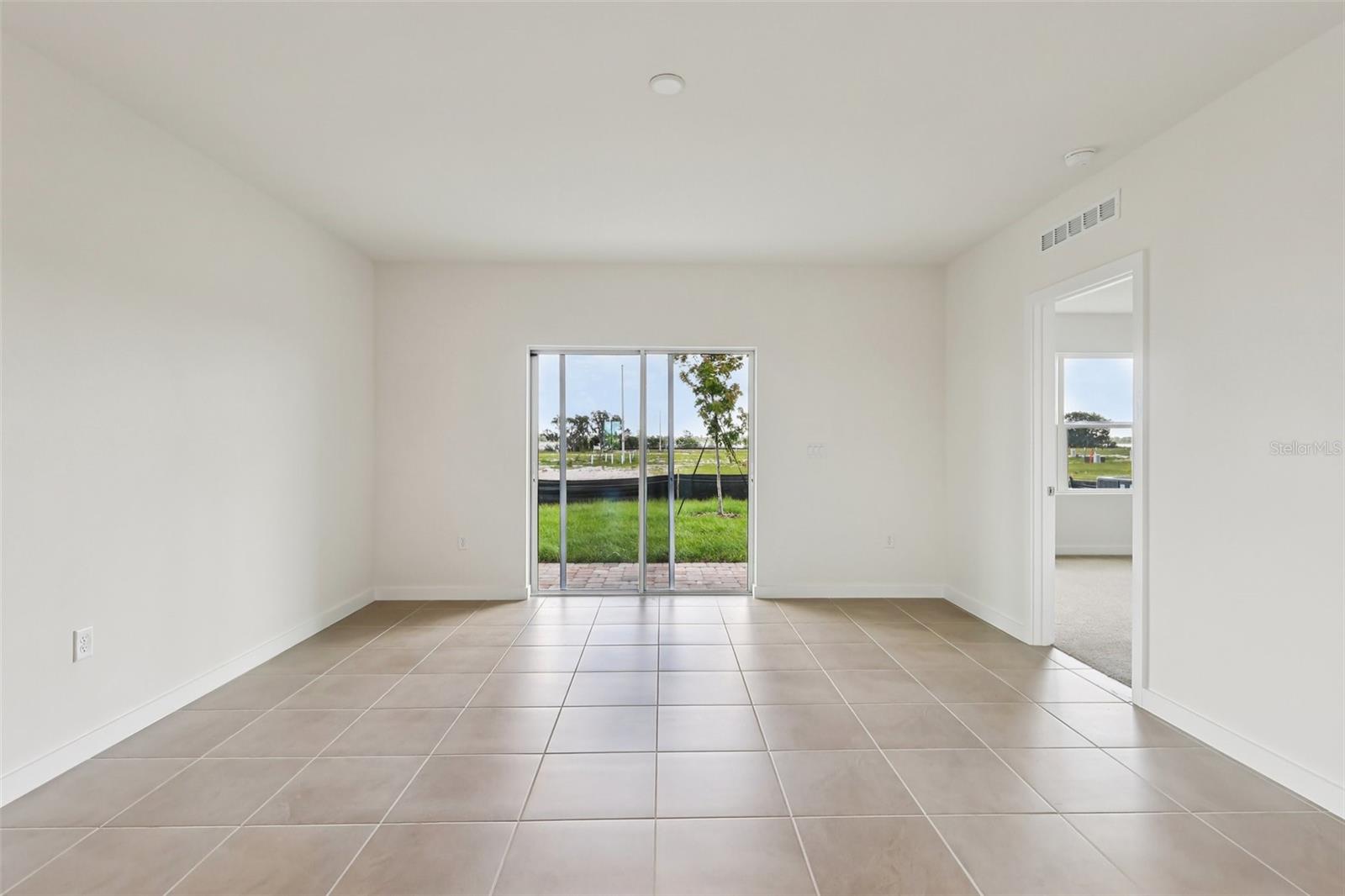 337 MEREDITH BOULEVARD