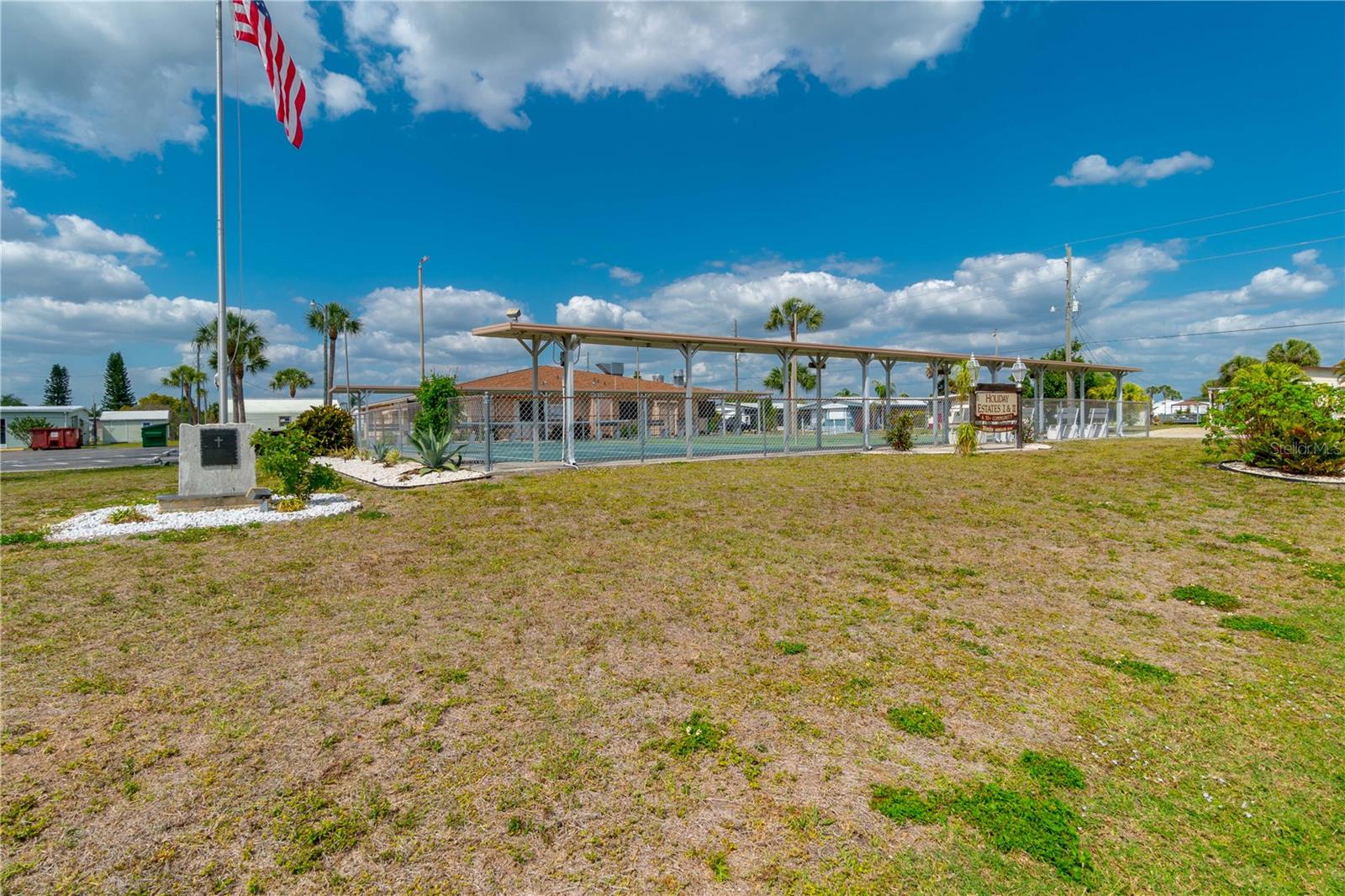 HOL MOB ESTATE 1ST ADD - Land