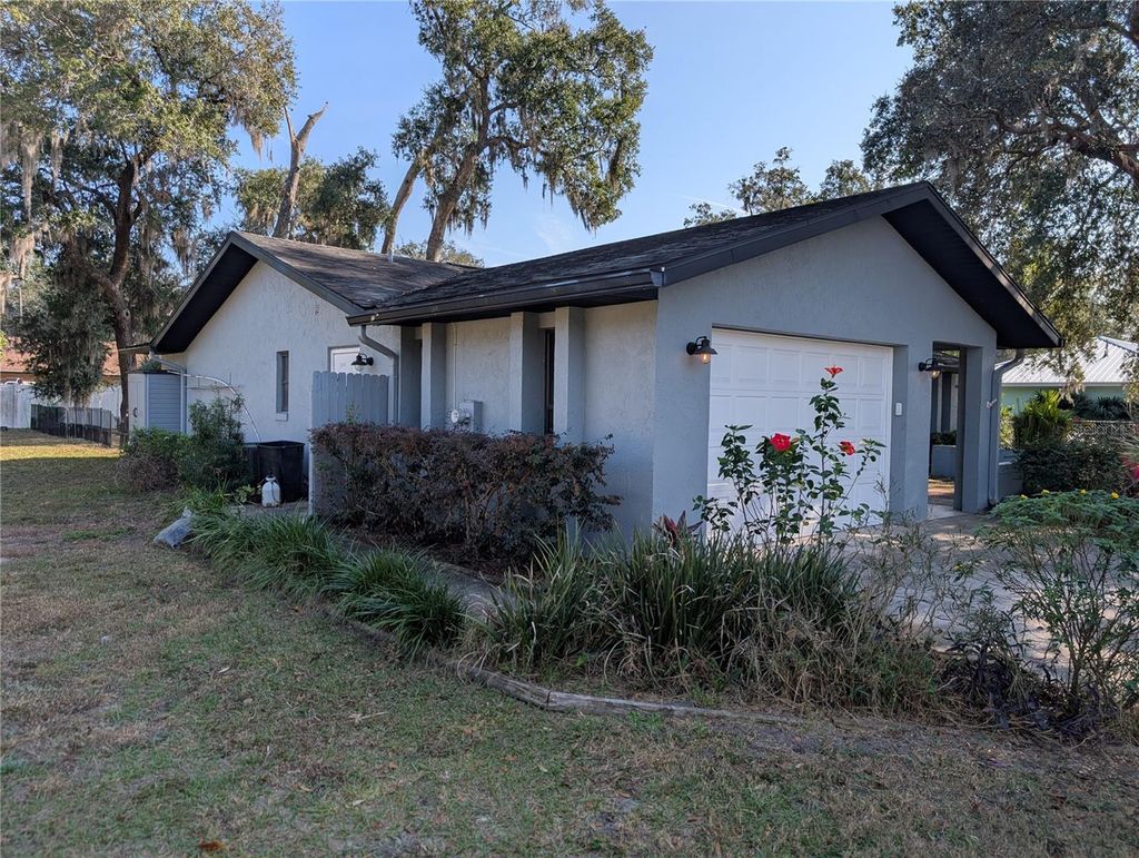 Photo of 2409 S Shelly Avenue, Inverness, FL 34450 (MLS # OM716160)