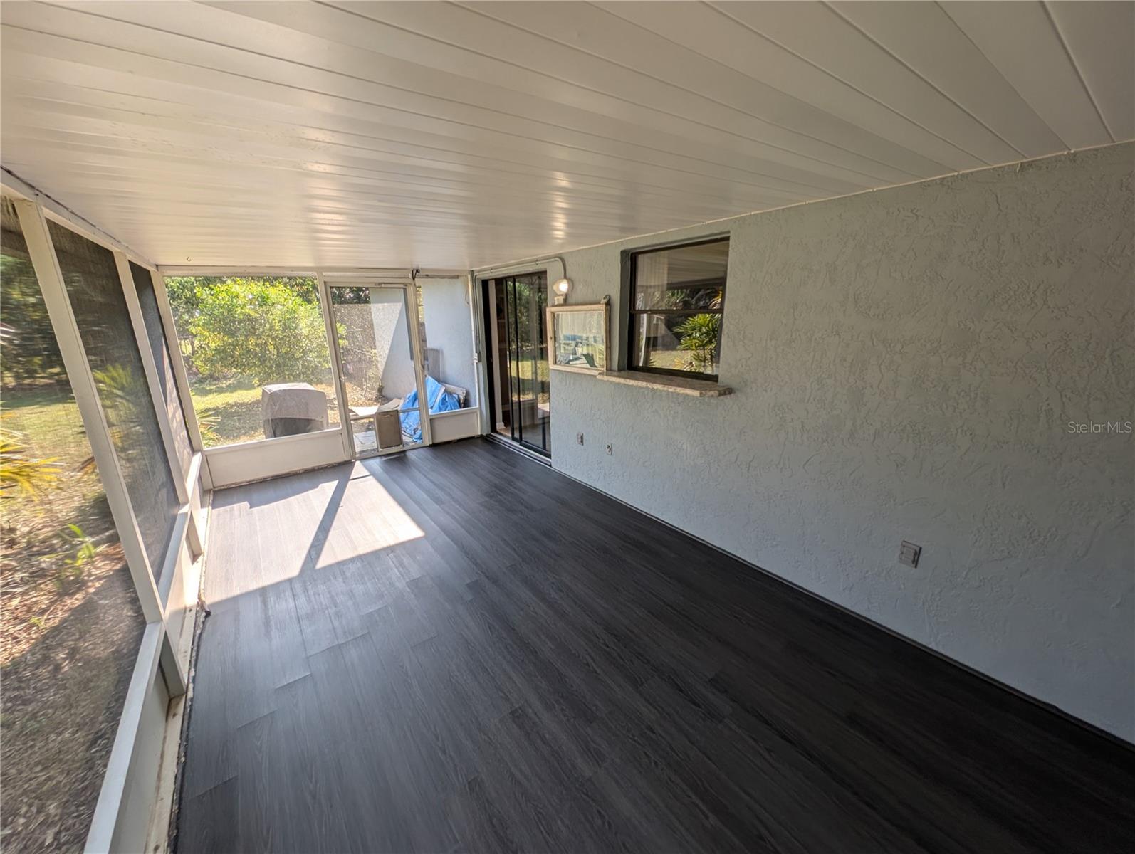 BROYHILL ESTATES - Residential