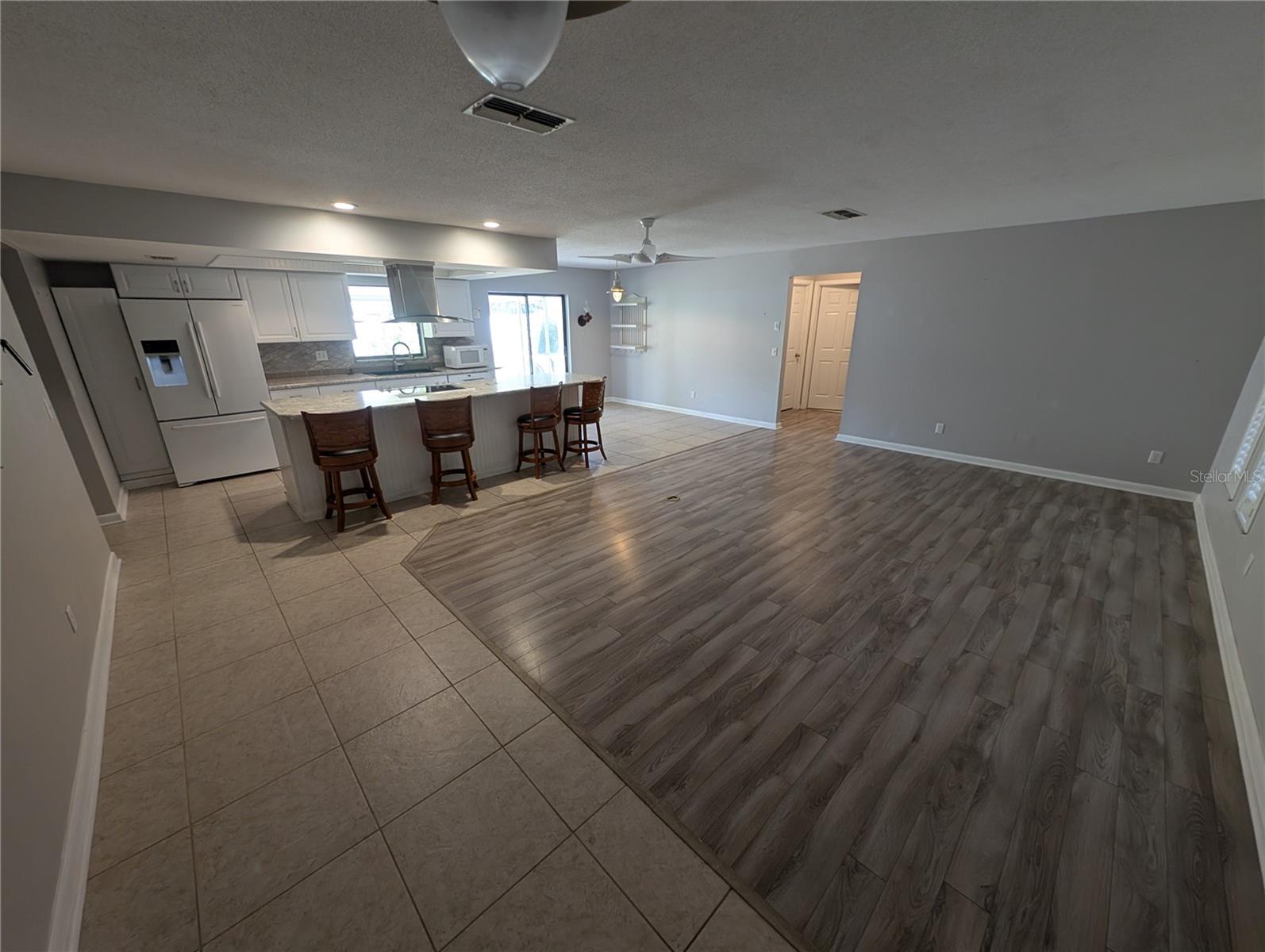 BROYHILL ESTATES - Residential