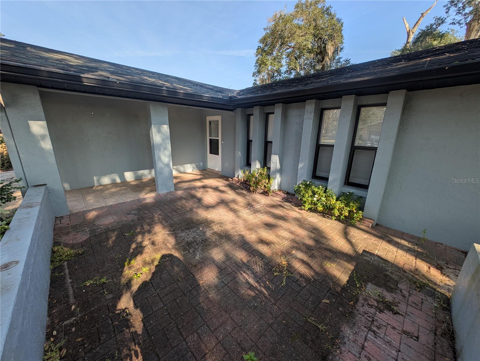 BROYHILL ESTATES - Residential