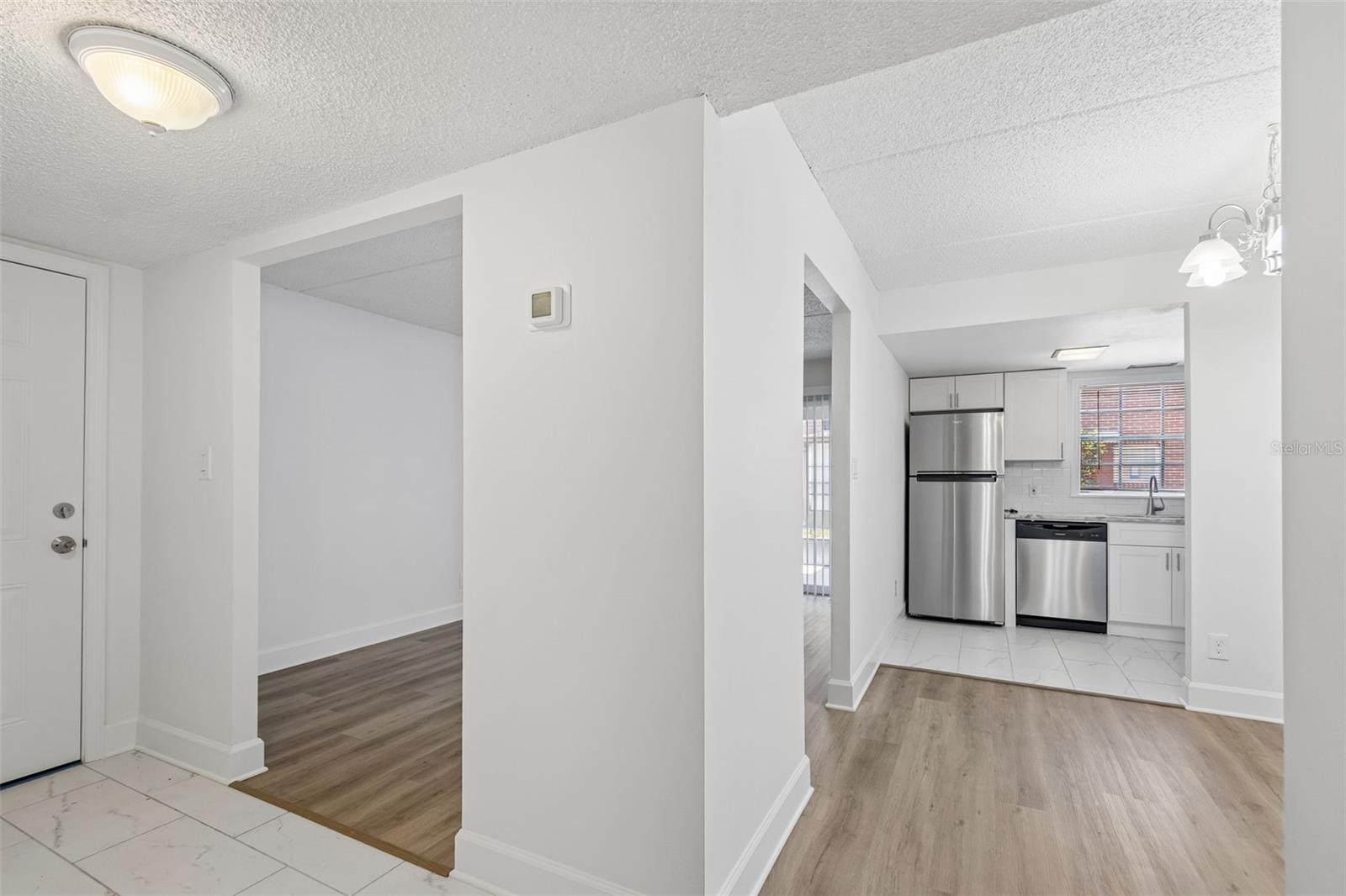 JAMESTOWN CONDO - Residential