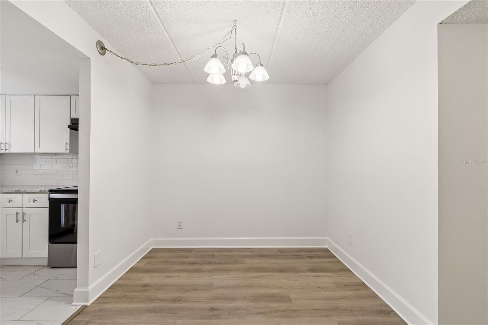 JAMESTOWN CONDO - Residential