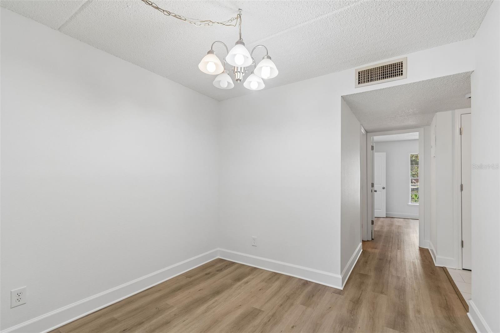 JAMESTOWN CONDO - Residential