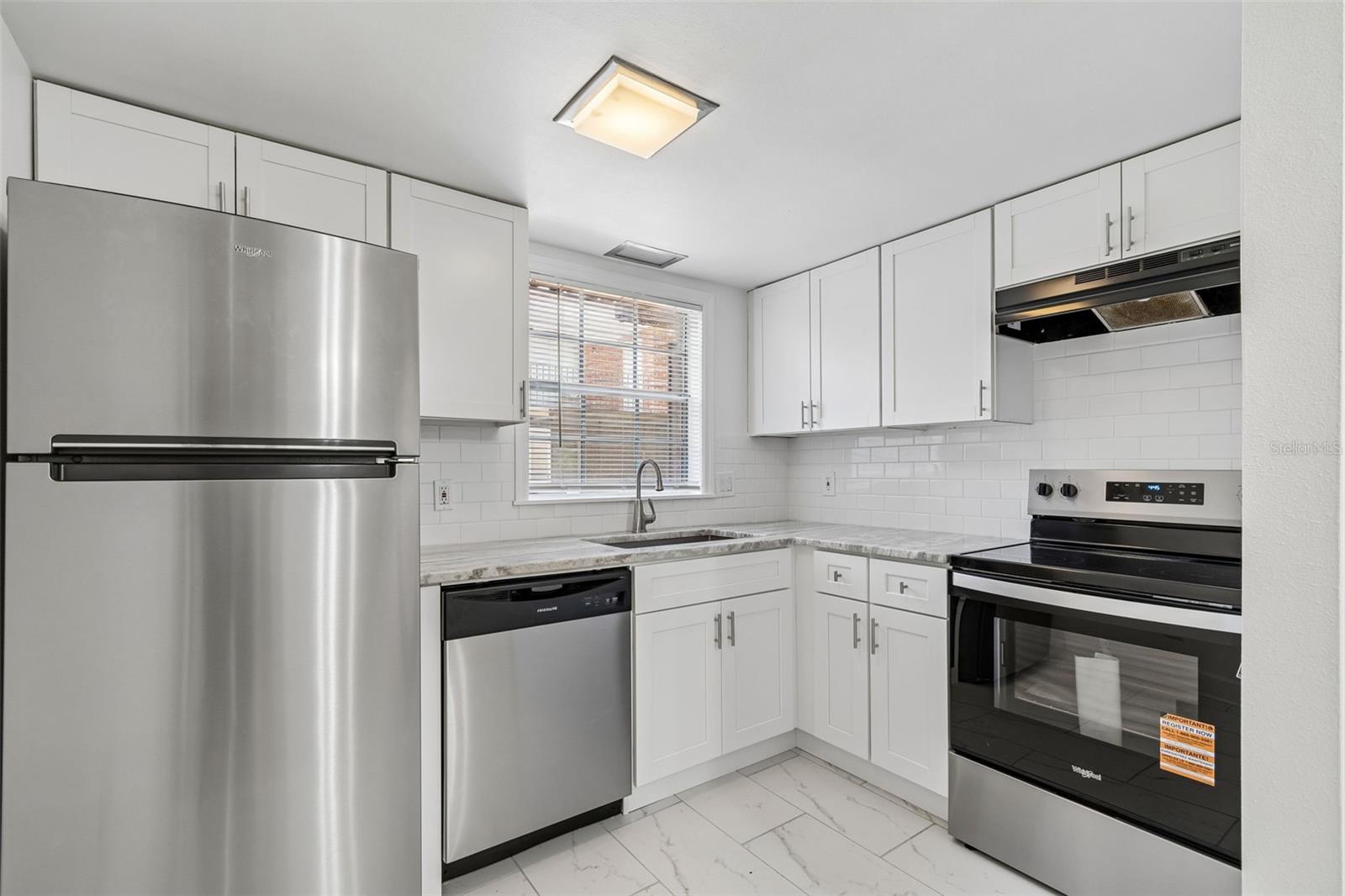 JAMESTOWN CONDO - Residential