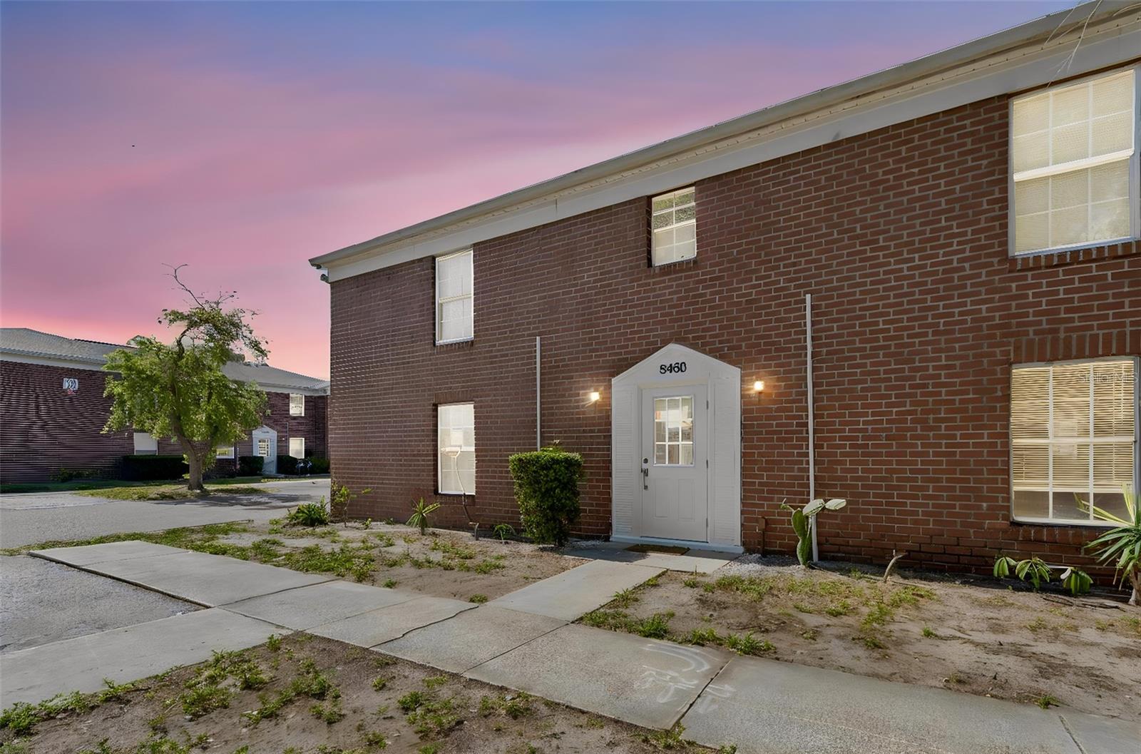 JAMESTOWN CONDO - Residential